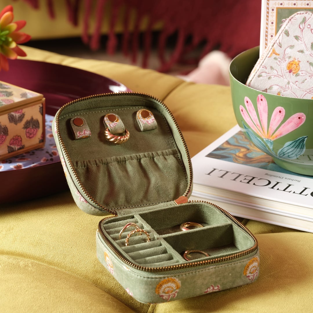 Noıda Baskılı Pamuk Dekoratif Kutu 12.10x12.10 Cm Orman Yeşilı