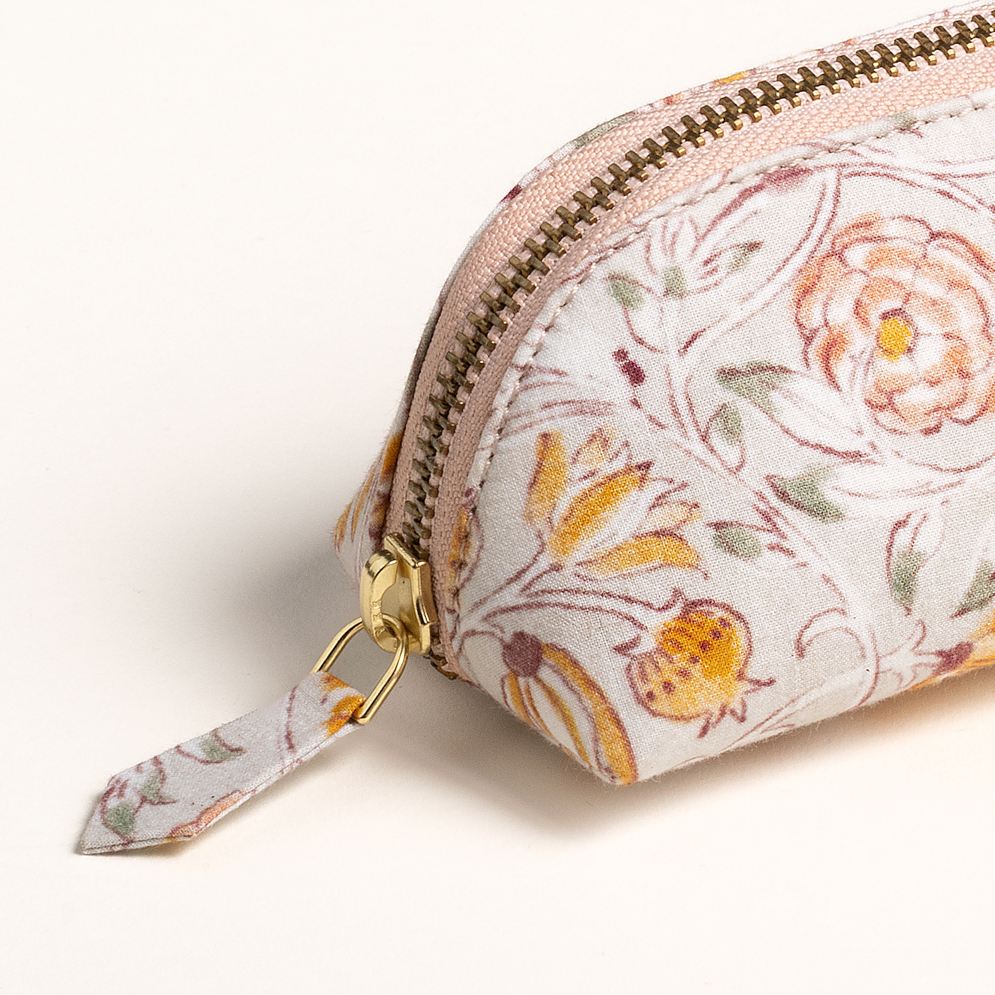 Noıda Baskılı Pamuk Kalemlik 21.00x6.10 Cm Gri