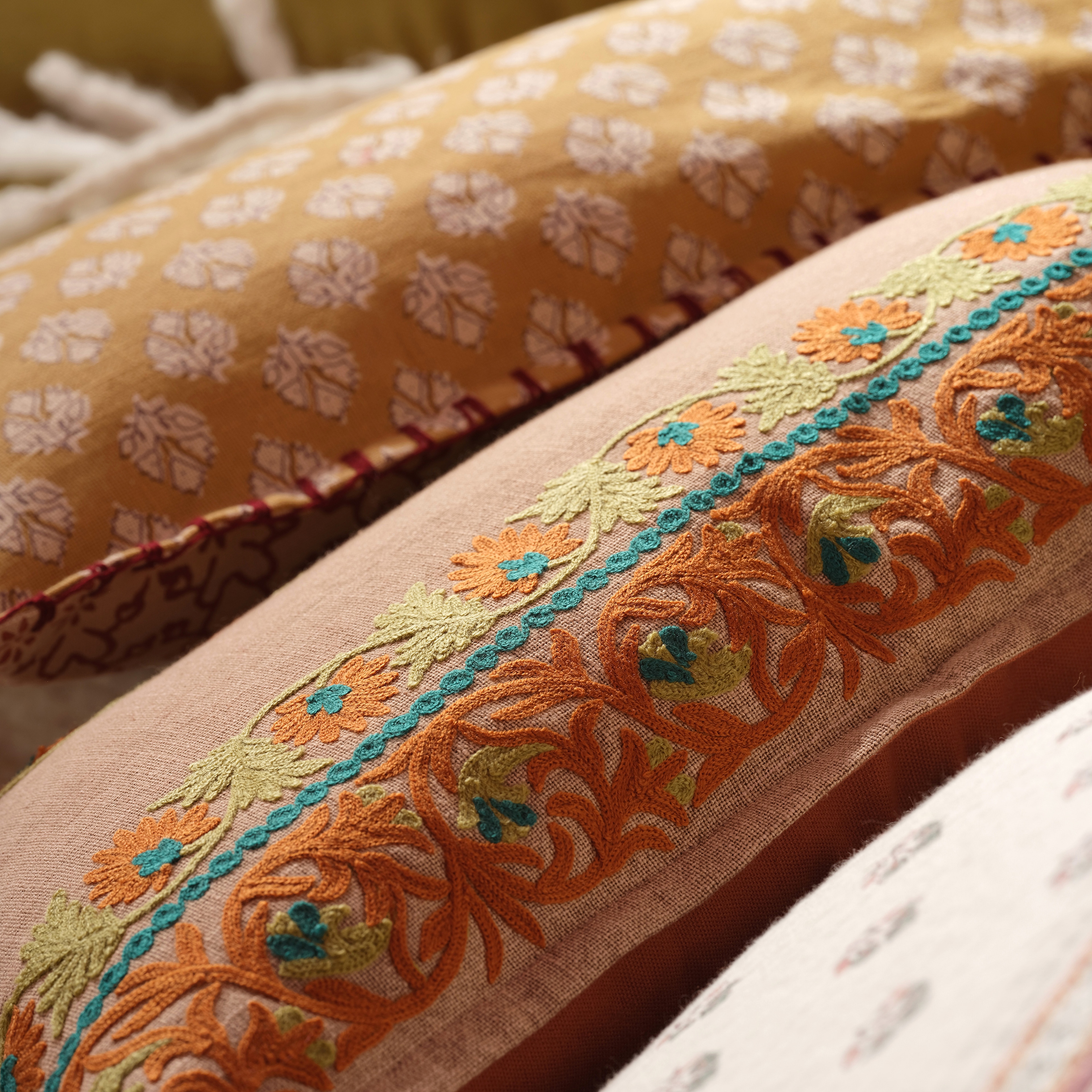 Bundı El Baskısı Pamuk Pamuk Dolgulu Kırlent 30x55 Cm Açık Pembe