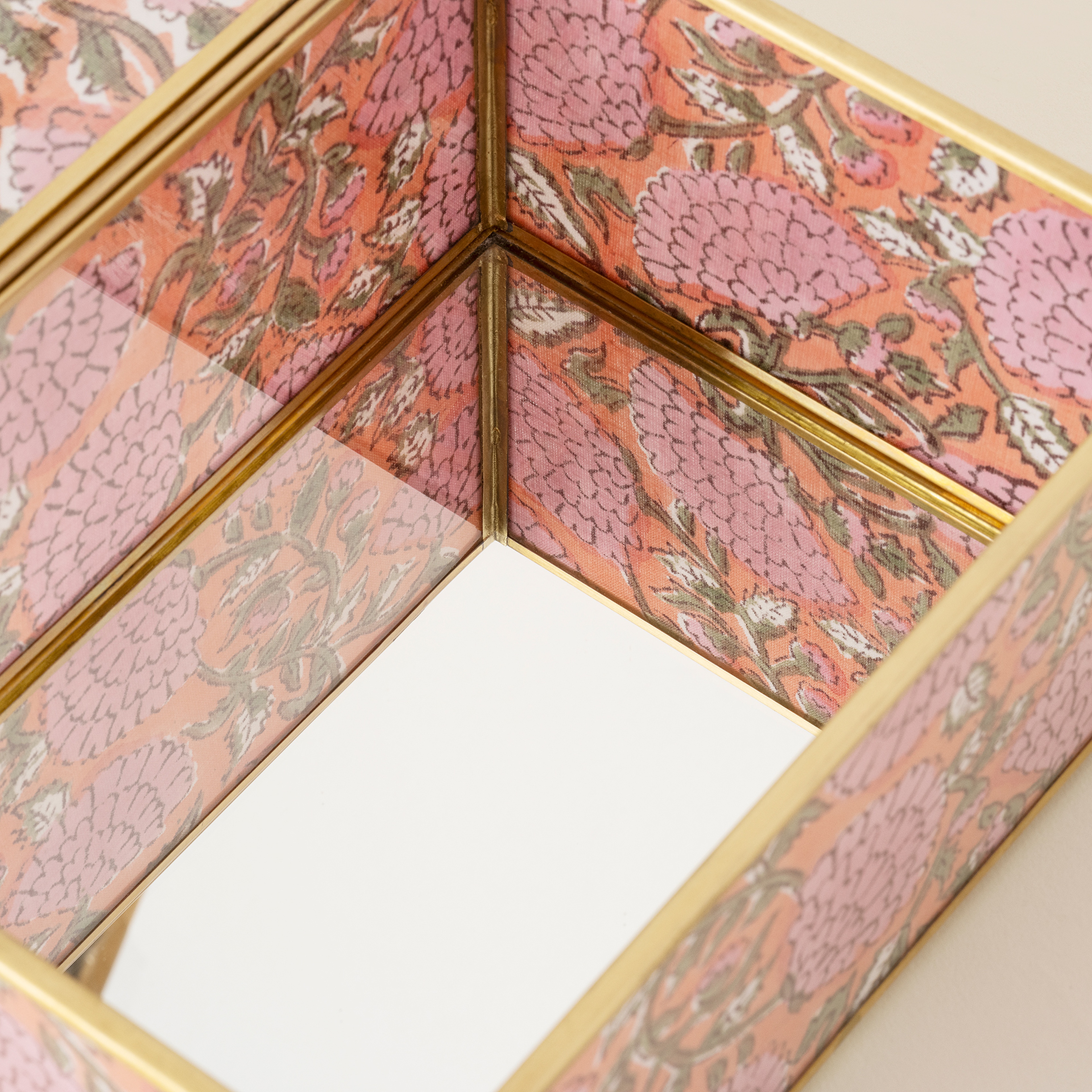 Fagu Cam Dekoratif Kutu 19x14x9 Cm Pembe