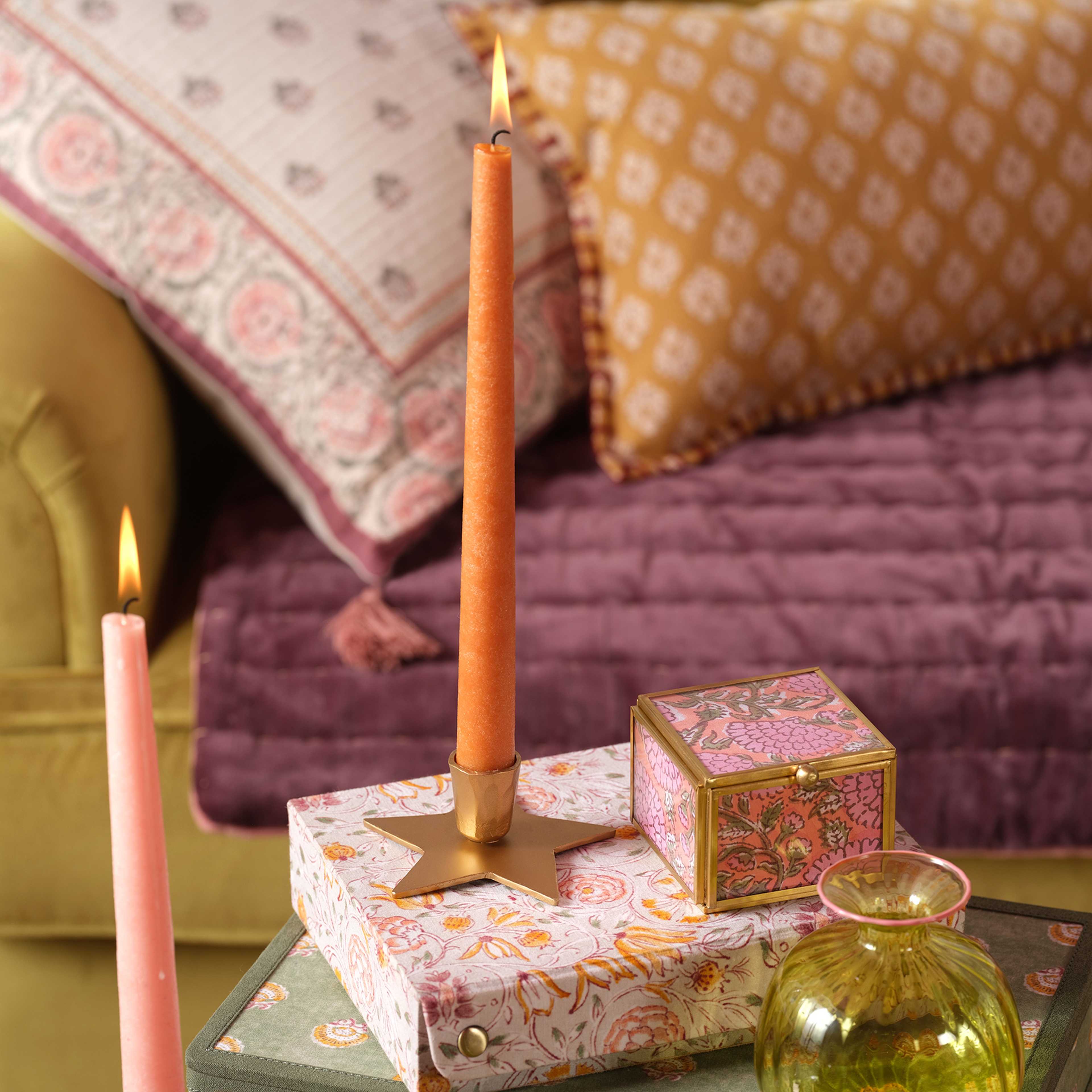 Deurne Parafın Mum 2.2x2.2x30 Cm Turuncu