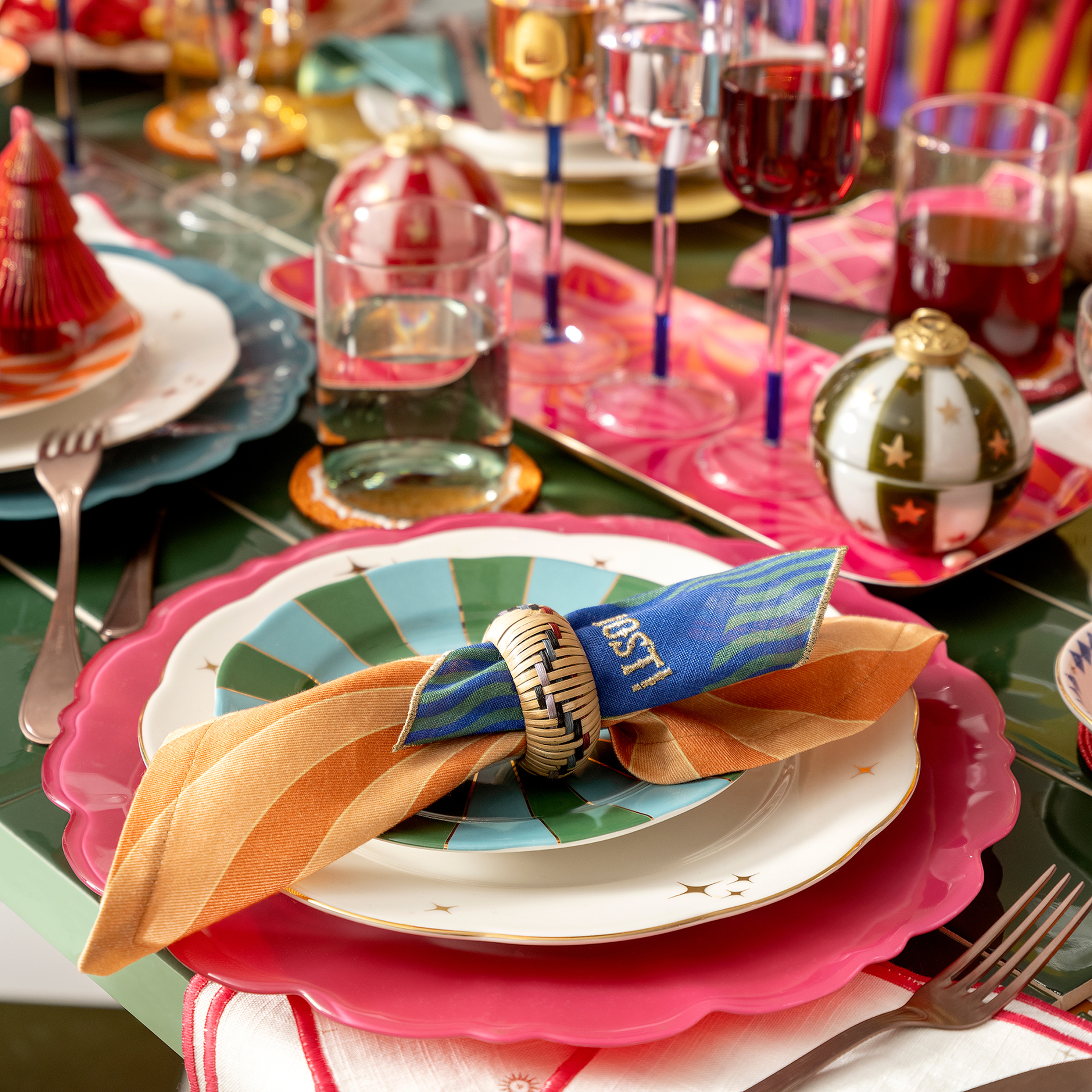 Prusa Dijital Baskılı Nakışlı 4'lü Polyester %100 Polyester Kokteyl Peçetesi 13x13 Cm Renkli