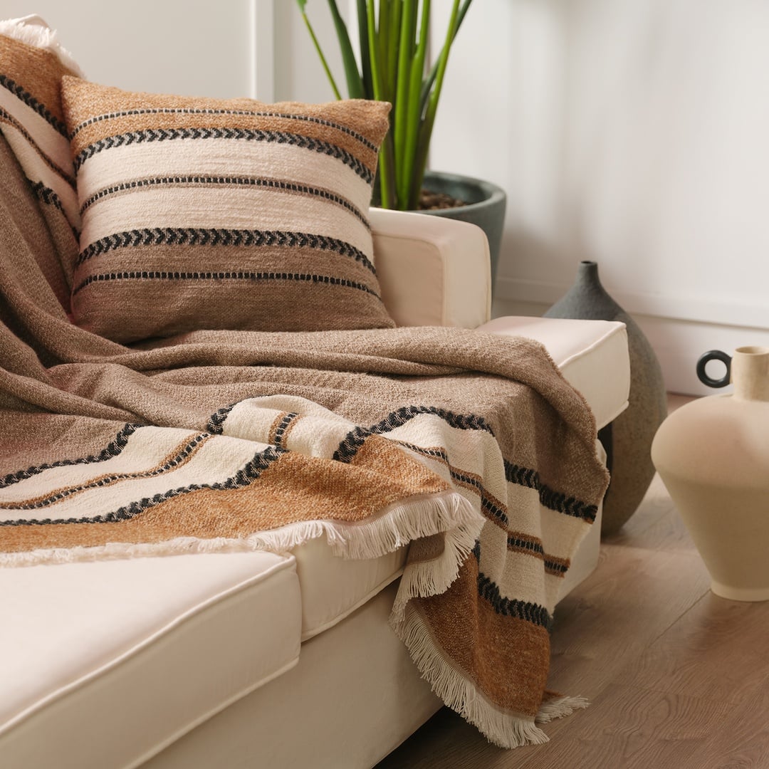 Nilüfer Saçaklı Akrilik Yün Akrilik Yün Koltuk Şalı 140x180 Cm Natural