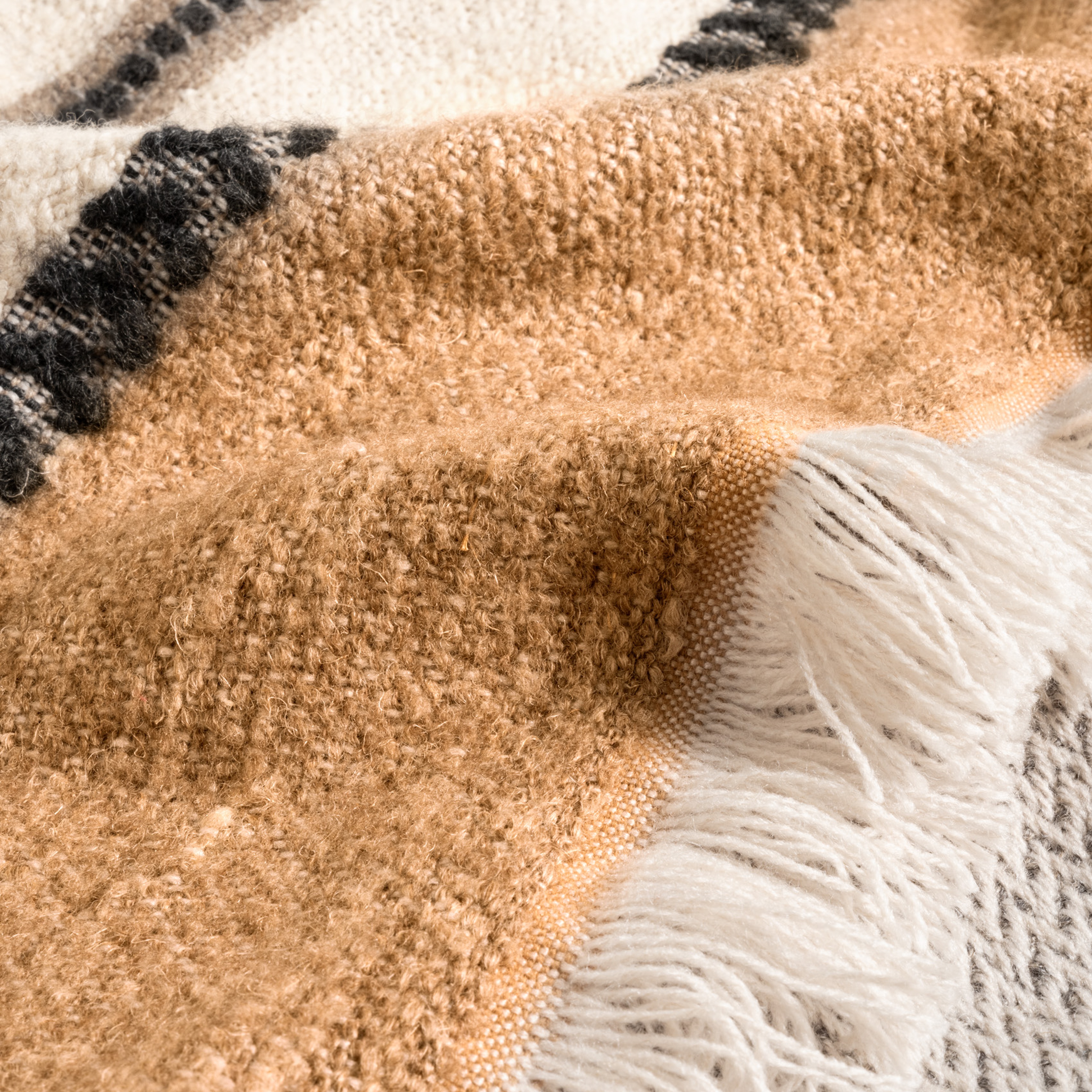 Nilüfer Saçaklı Akrilik Yün Akrilik Yün Koltuk Şalı 140x180 Cm Natural