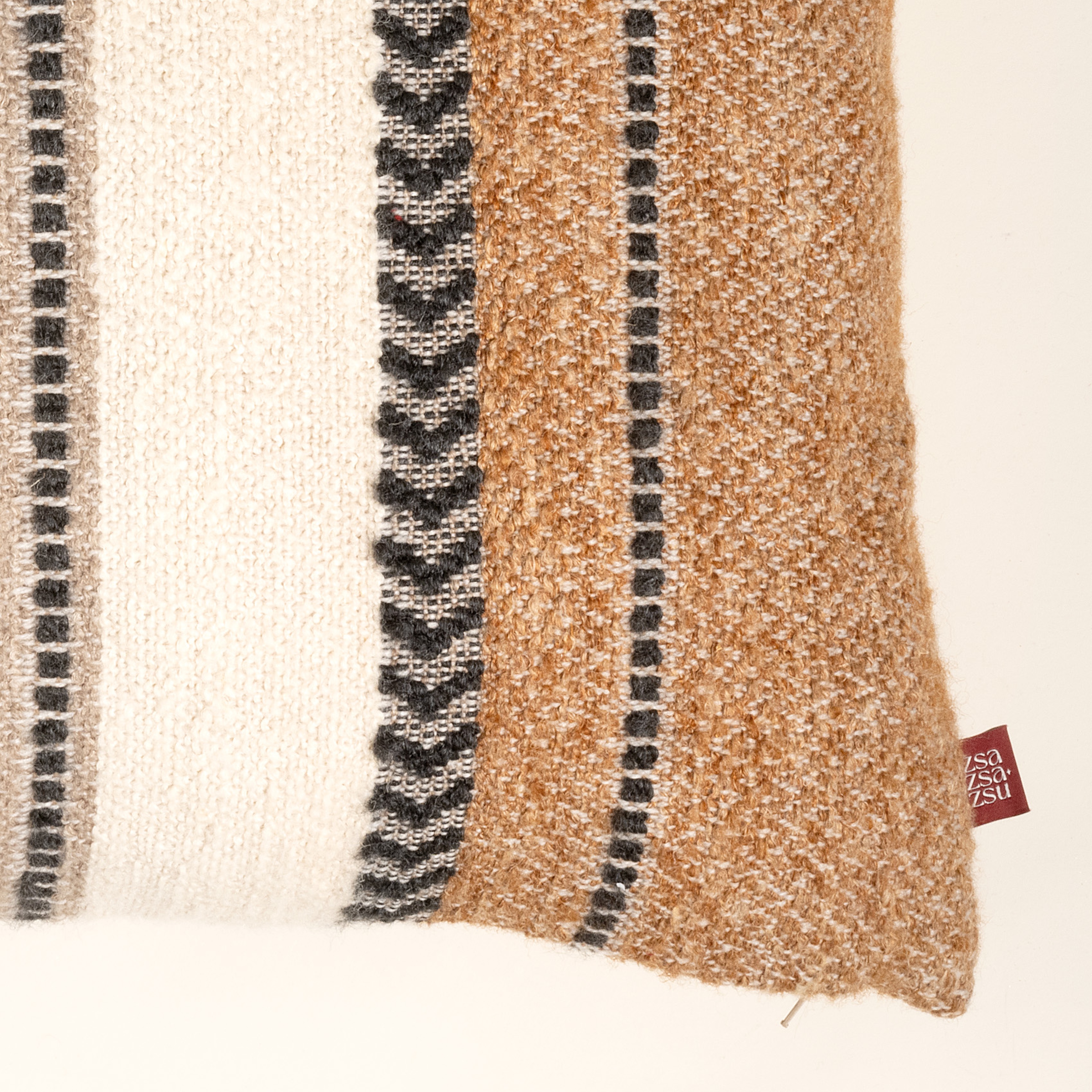 Nilüfer Akrilik Yün Akrilik Yün Dolgulu Kırlent 50x50 Cm Natural