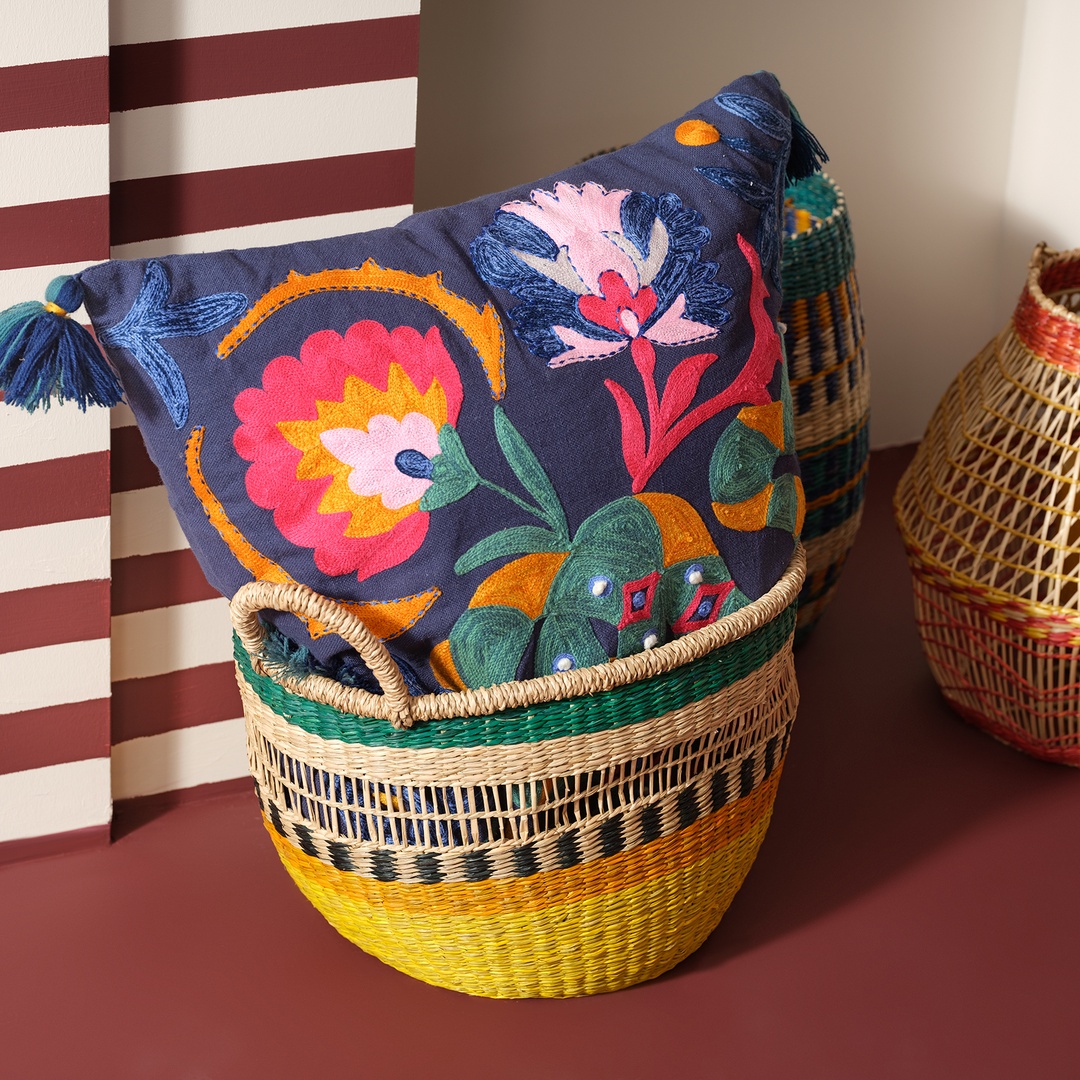 Ghunı Nakışlı Pamuk Pamuklu Dolgulu Kırlent 50x50 Cm Mavi