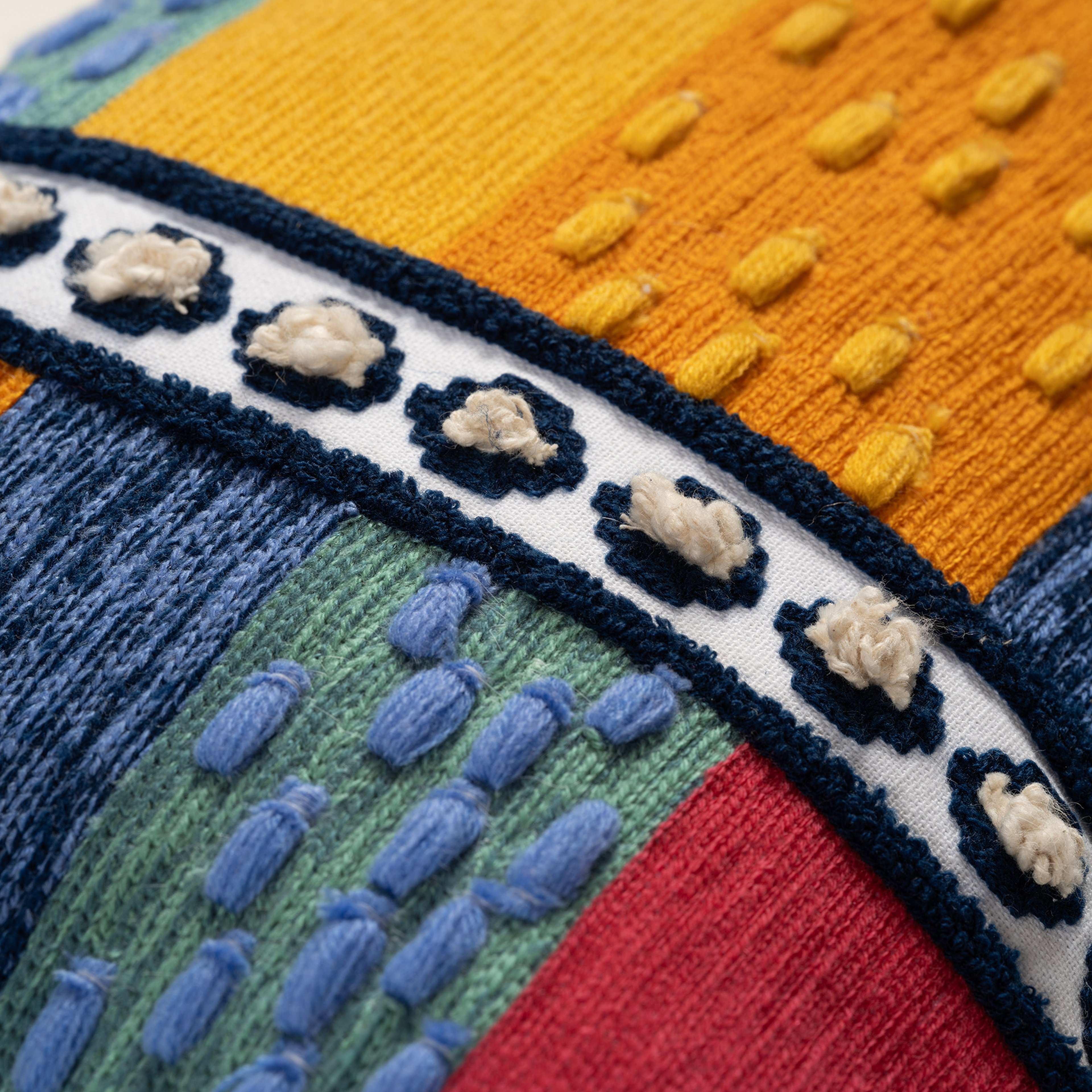 Ghunı Nakışlı Pamuk Pamuklu Dolgulu Kırlent 30x55 Cm Renkli