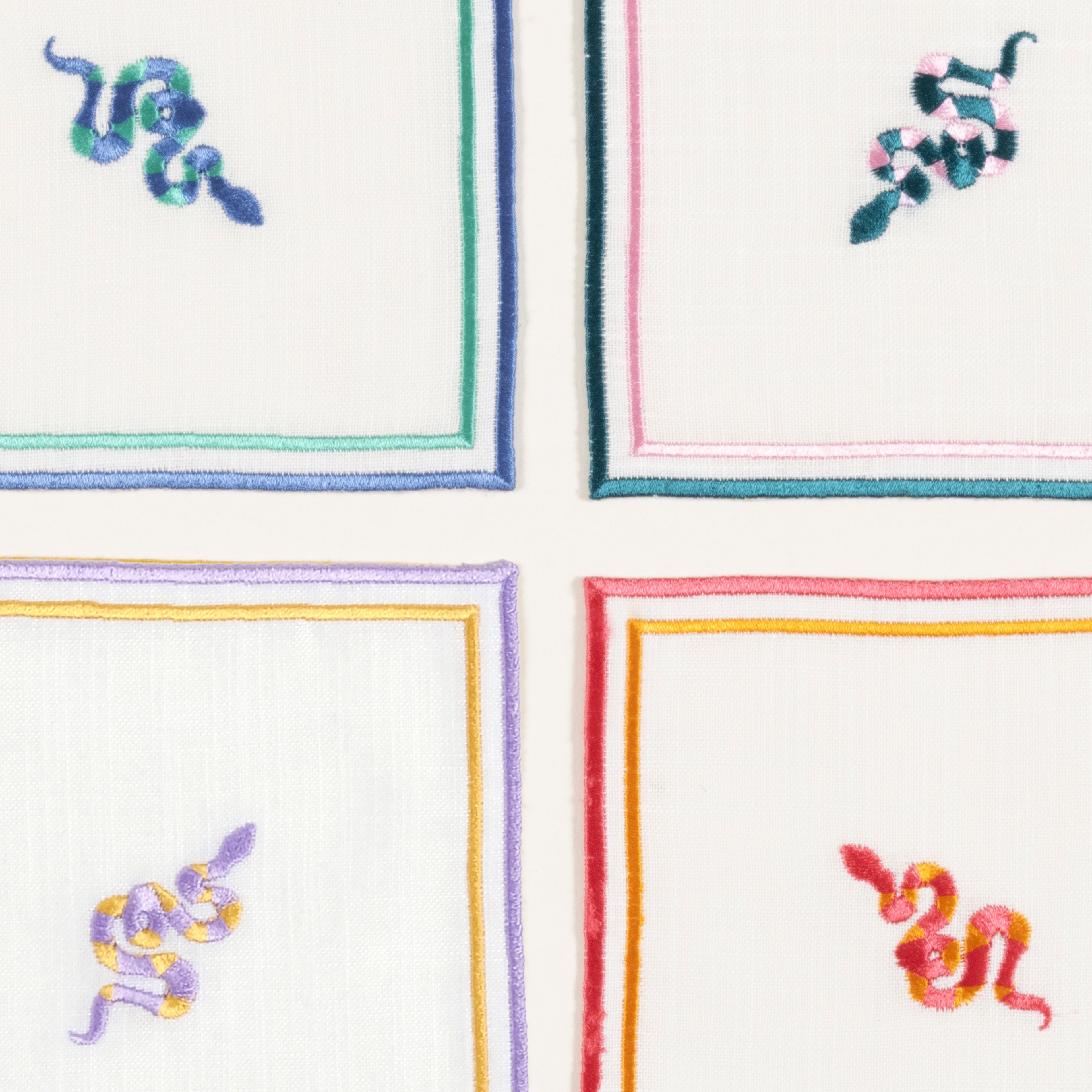 Prusa Nakışlı 4'lü Polyester %100 Polyester Kokteyl Peçetesi 13x13 Cm Ekru-renkli