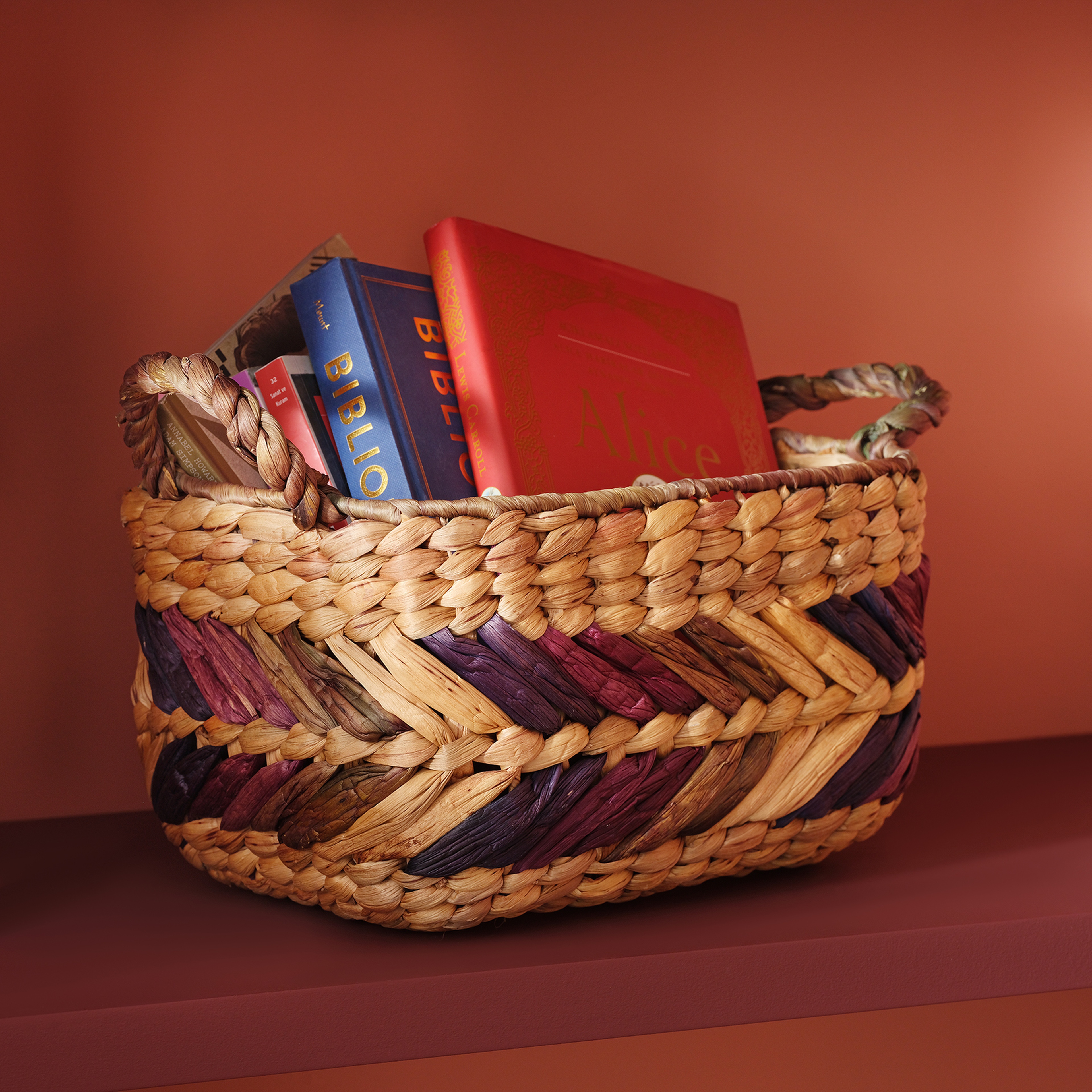 Tam Dao Su Sümbülü Sepet 30x20x17 Cm Renkli