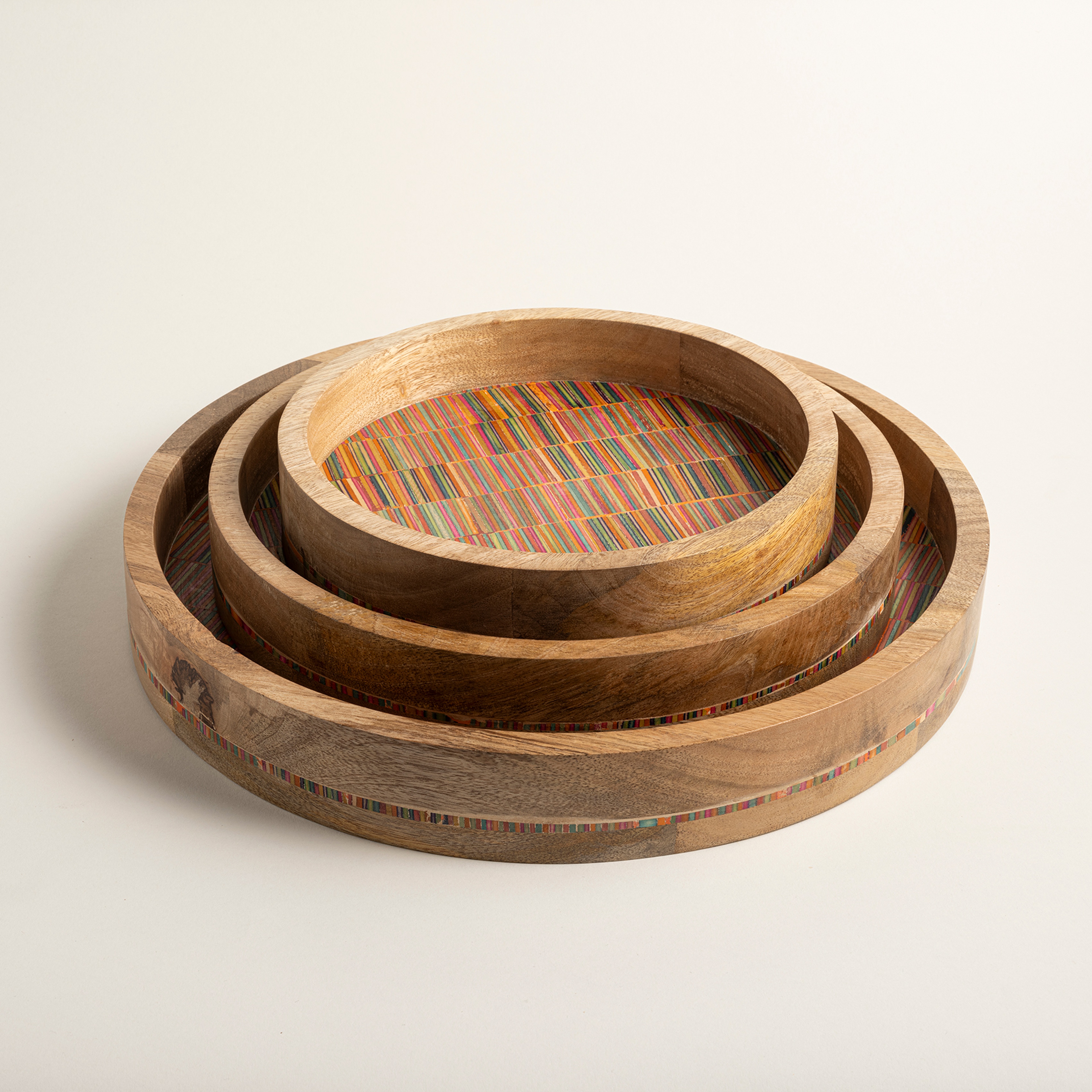 Lakrı Mango Ağacı Tepsi 24x24x5 Cm Natural