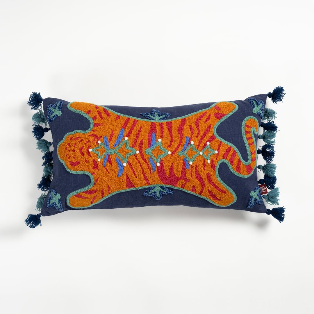 Ghunı Nakışlı Pamuk Pamuklu Dolgulu Kırlent 30x55 Cm Mavi