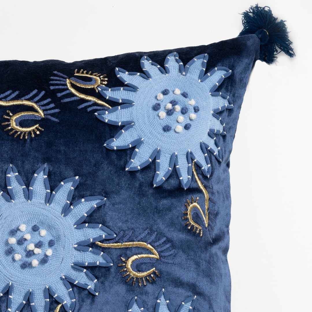 Ghunı Nakışlı Viskon Pamuk Kadife Kadife Kırlent 50x50 Cm Mavi