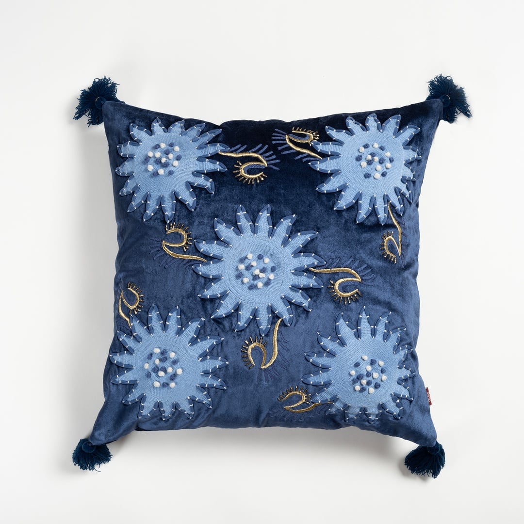 Ghunı Nakışlı Viskon Pamuk Kadife Kadife Kırlent 50x50 Cm Mavi