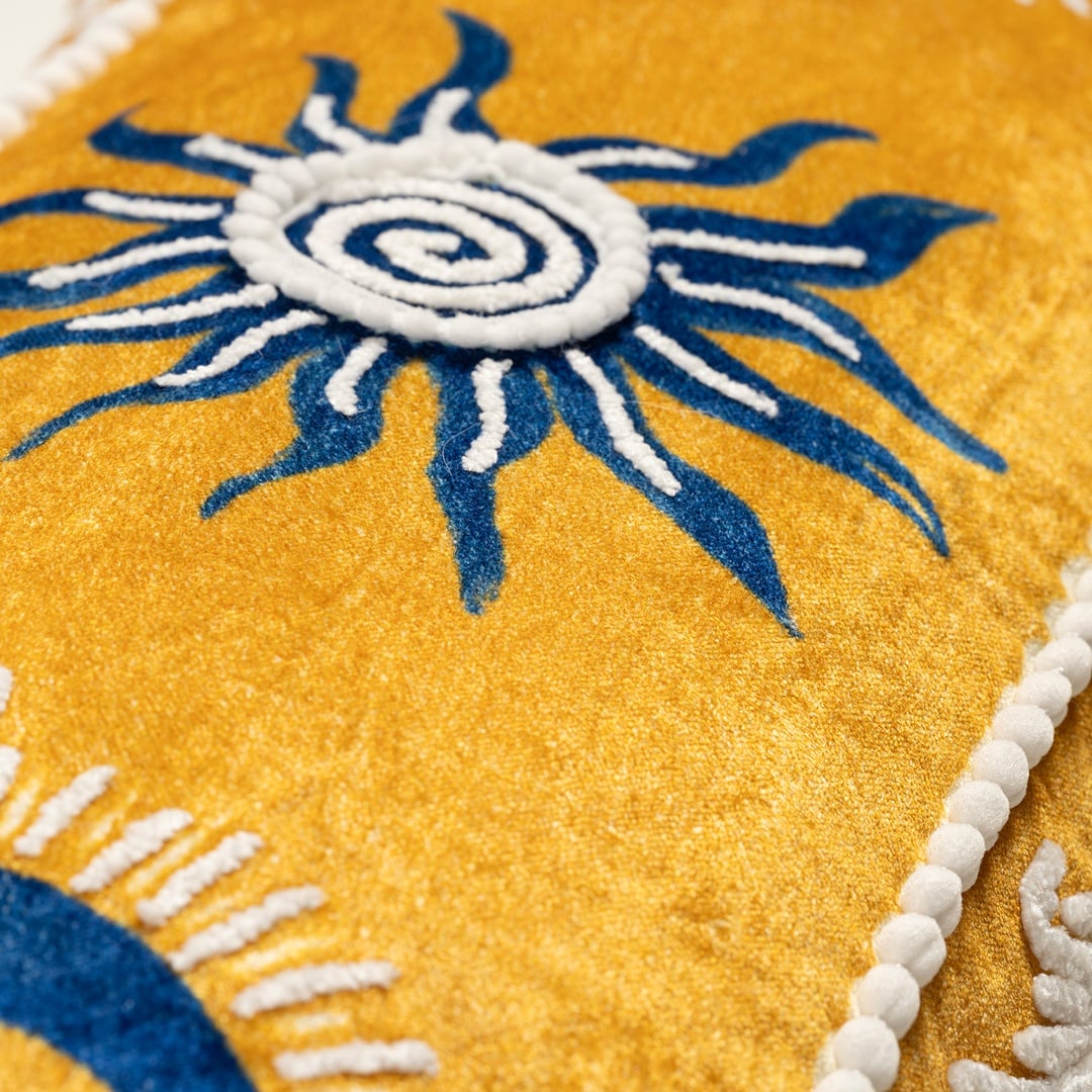 Ghunı Nakışlı Viskon Pamuk Kadife Kadife Dolgulu Kırlent 30x55 Cm Sarı