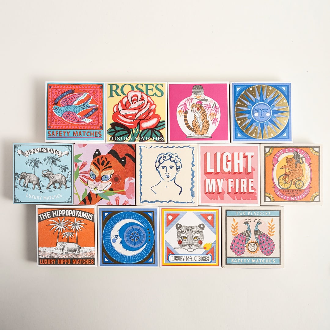 Two Peacocks Ahşap Kibrit Hediyelik Eşya 11x11x3 Cm Renkli