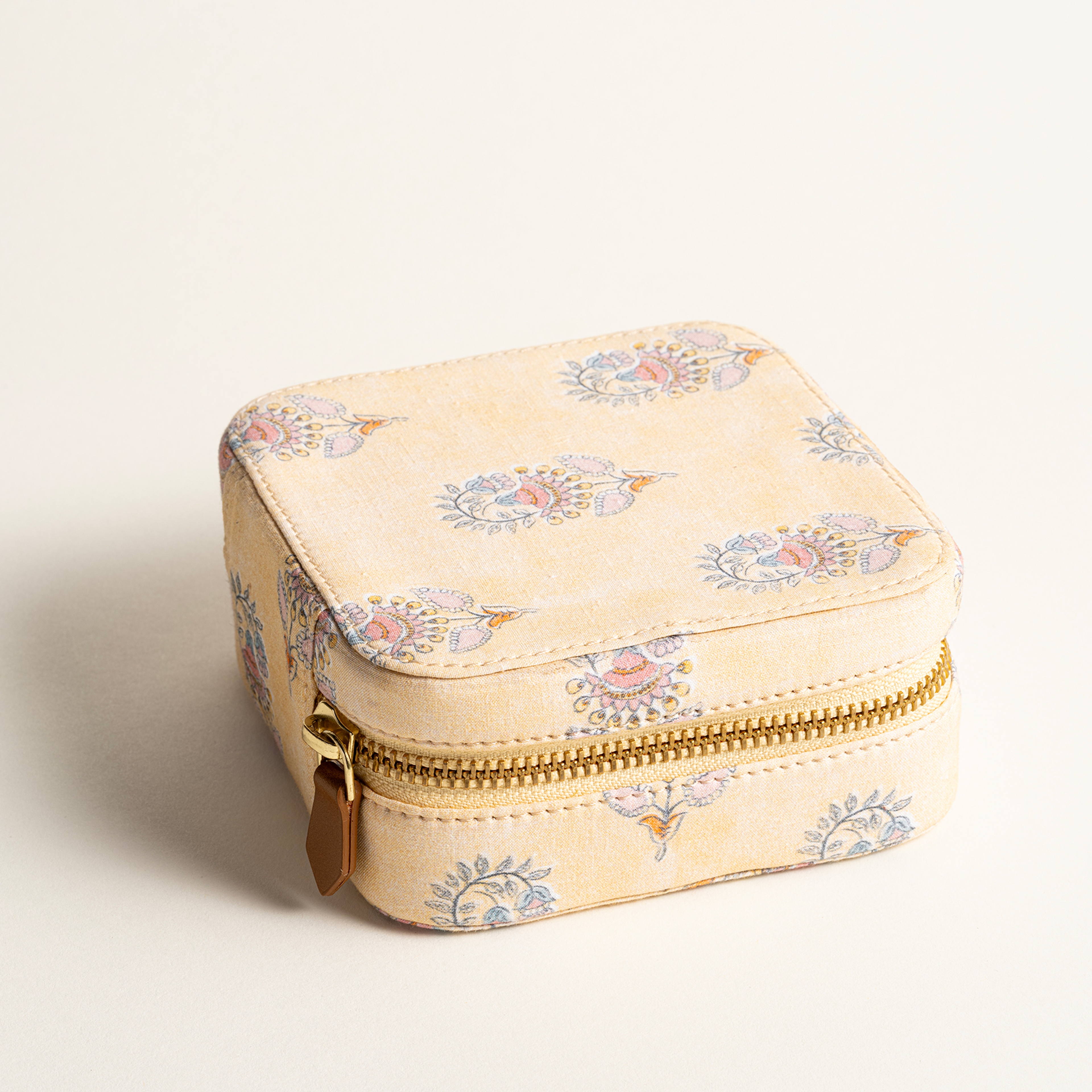 Noıda Baskılı Pamuk Dekoratif Kutu 12.10x12.10 Cm Açık Sarı