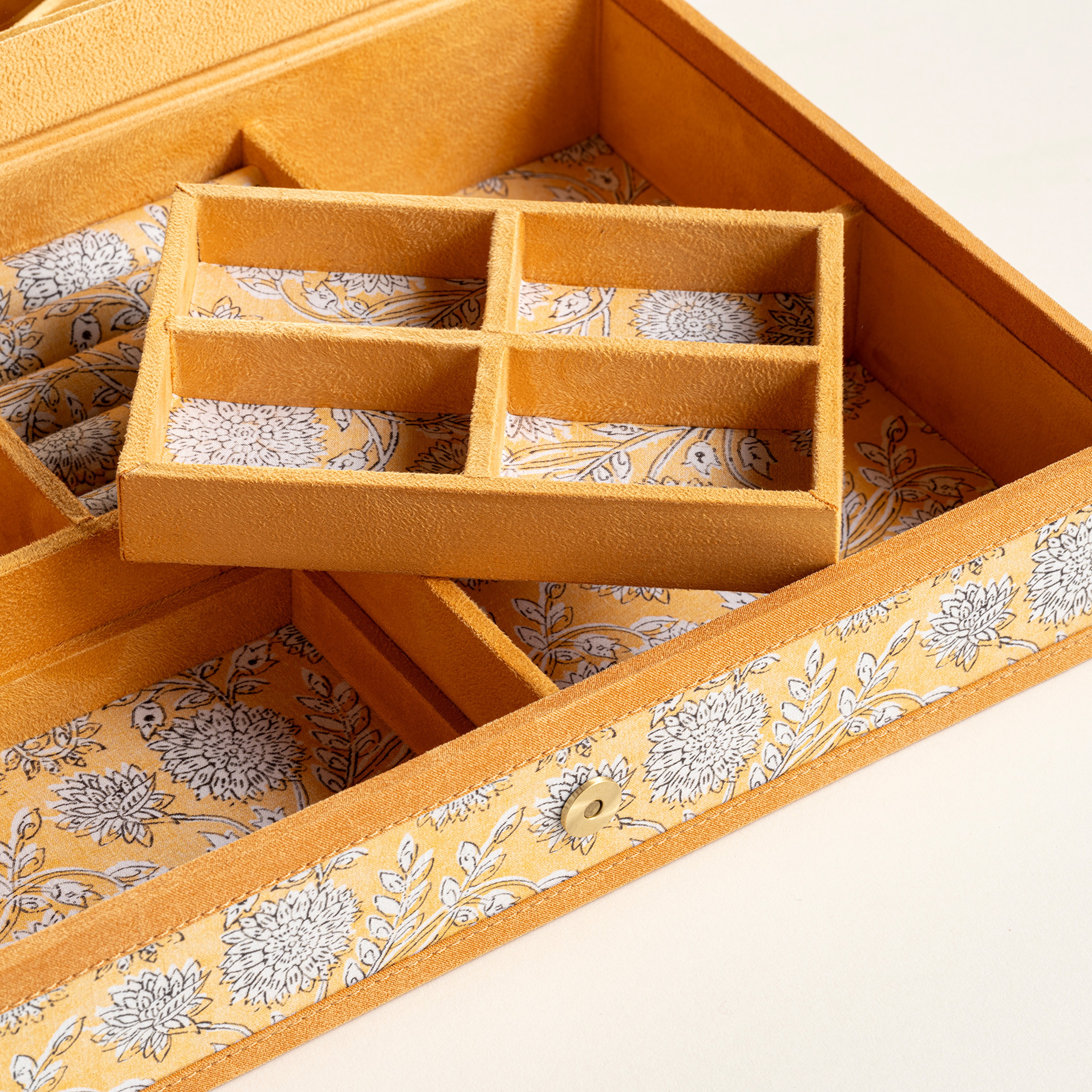 Noıda Baskılı Pamuk Dekoratif Kutu 32.80x21.60 Cm Sarı