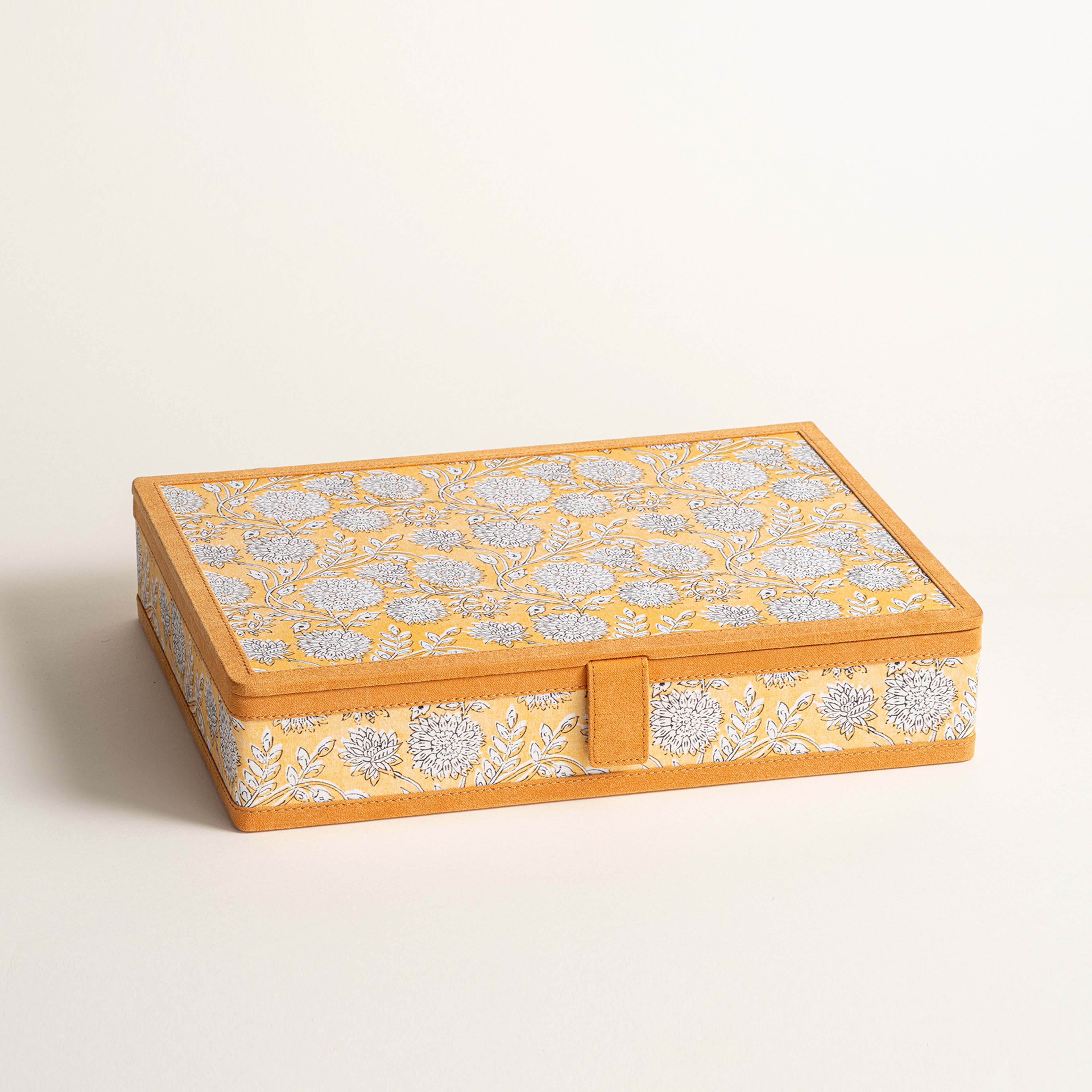 Noıda Baskılı Pamuk Dekoratif Kutu 32.80x21.60 Cm Sarı