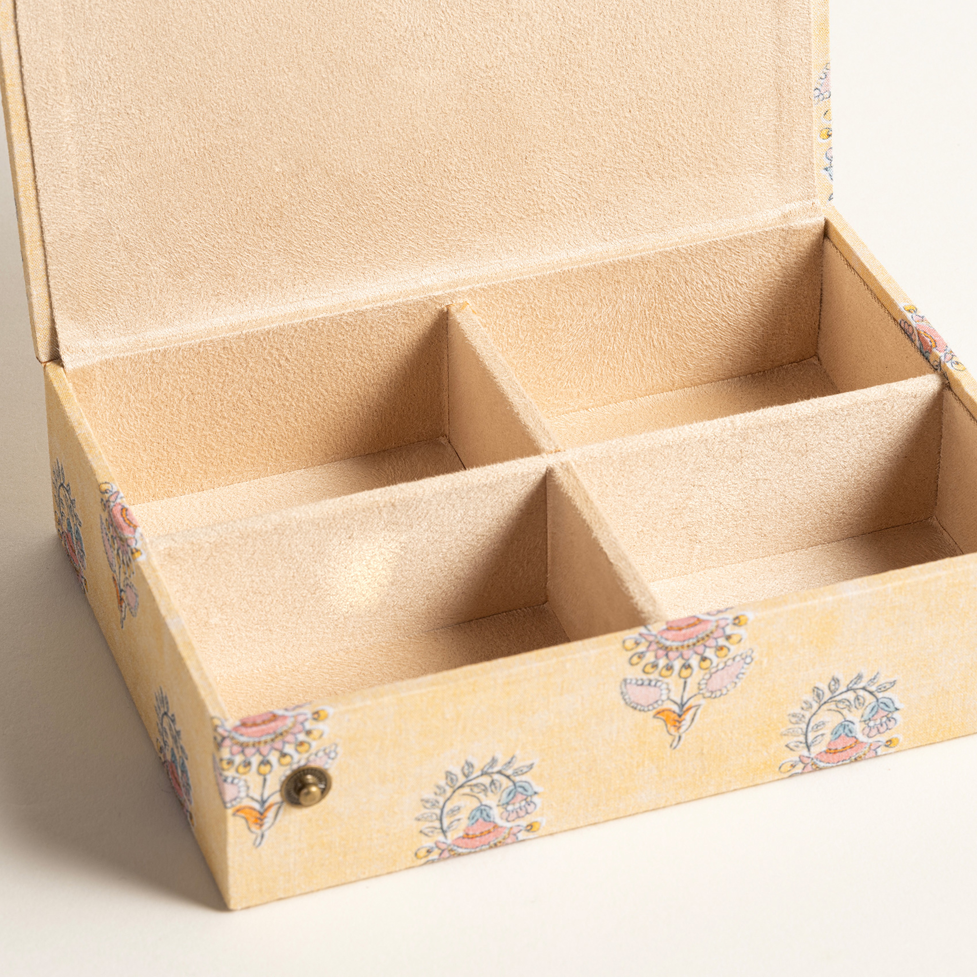 Noıda Pamuk Dekoratif Kutu 17.80x12.70x4.80 Cm Açık Sarı