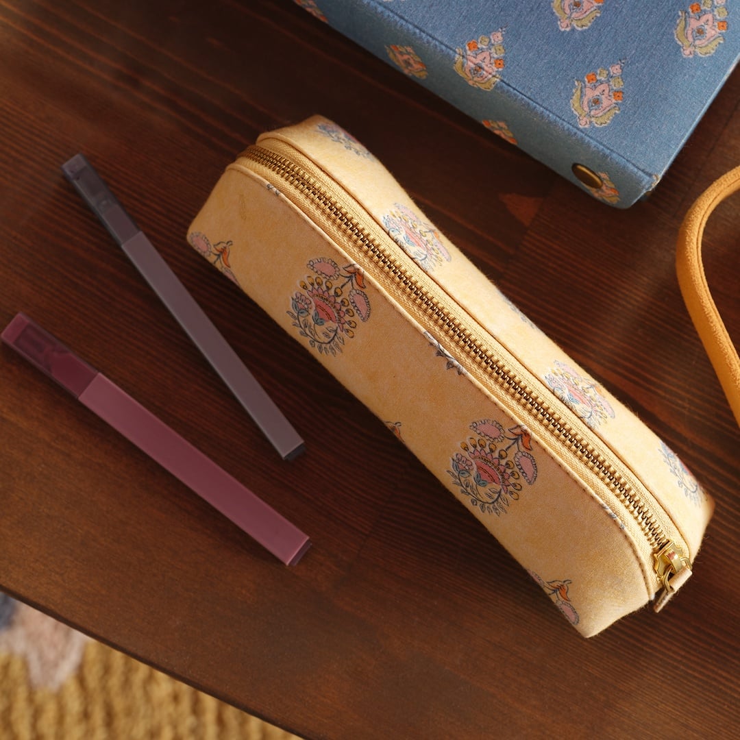 Noıda Baskılı Pamuk Kalemlik 21.00x6.10 Cm Açık Sarı