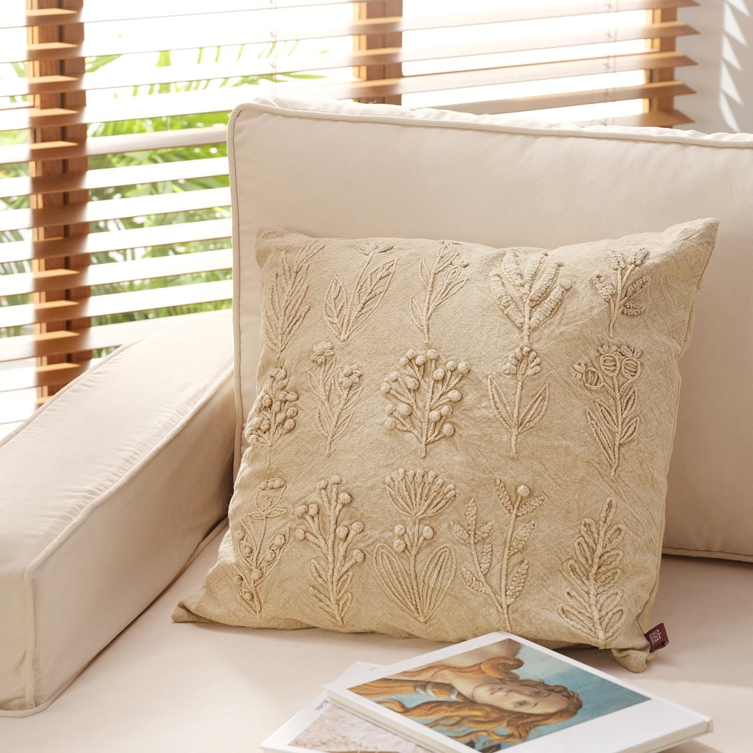 Uttar Düğüm Nakışlı Pamuk %100 Pamuk Dolgulu Kırlent 50x50 Cm Natural