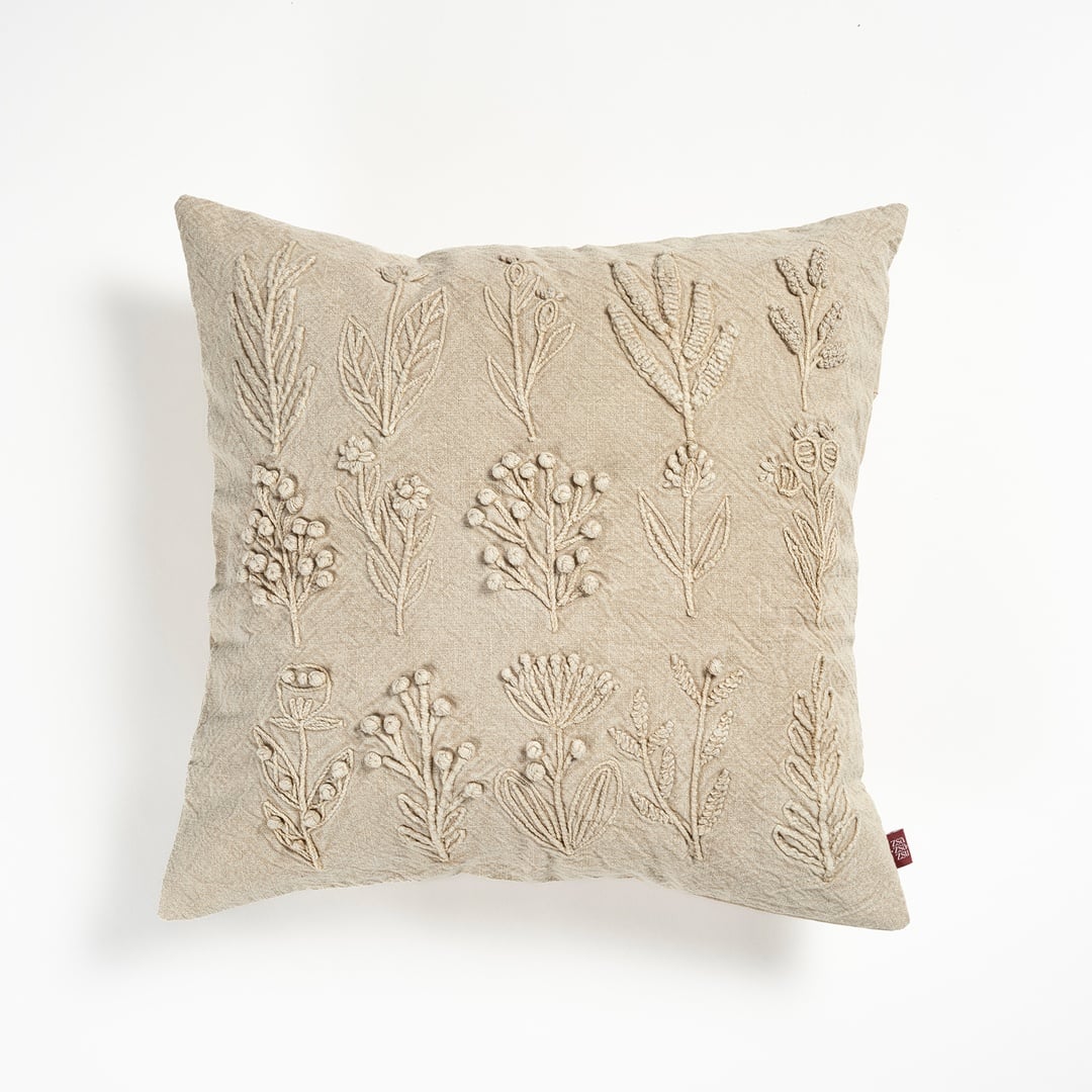 Uttar Düğüm Nakışlı Pamuk %100 Pamuk Dolgulu Kırlent 50x50 Cm Natural