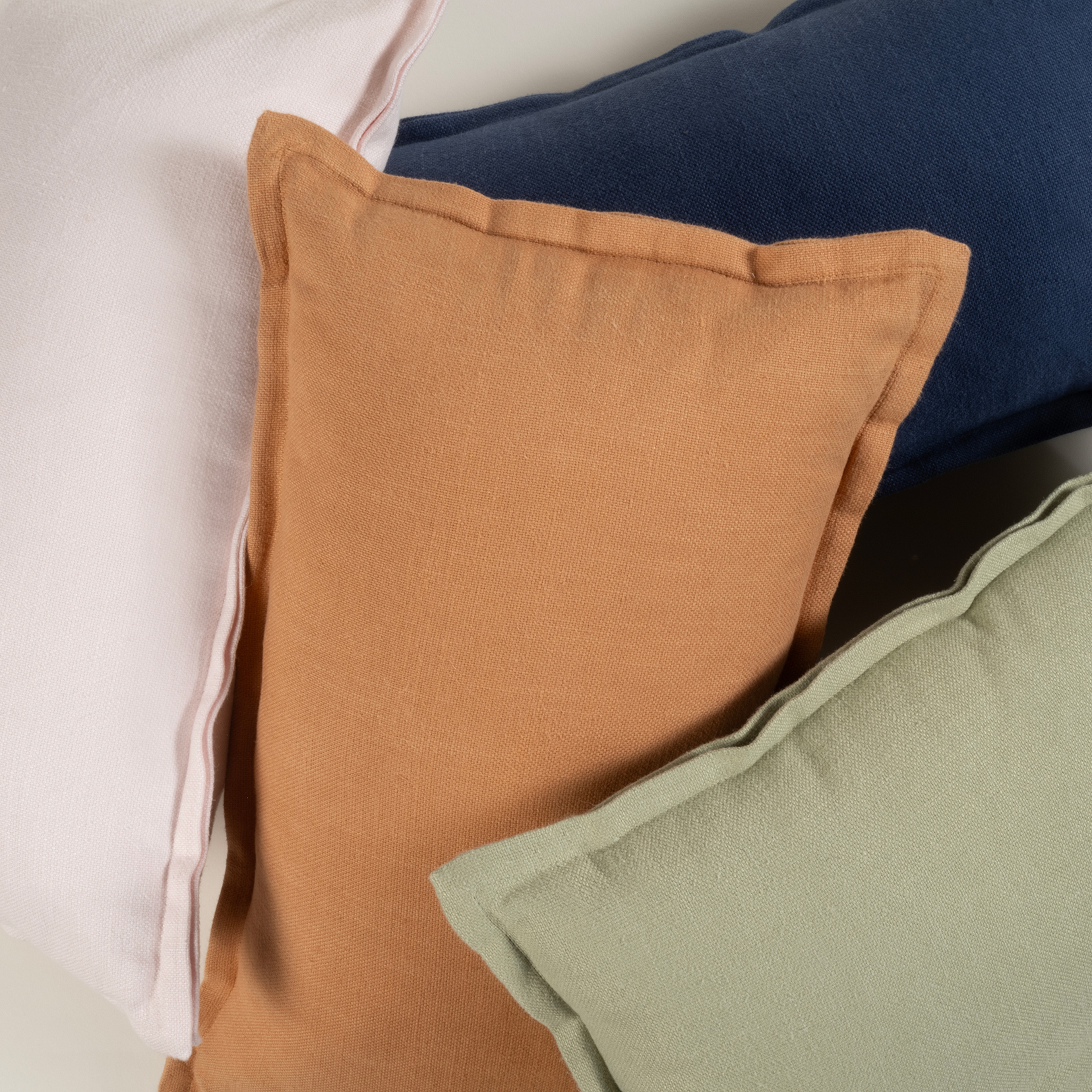 Nilüfer Şantuklu Viskon Pamuk Viskon Pamuk Dolgulu Kırlent 45x45 Cm Yeşil