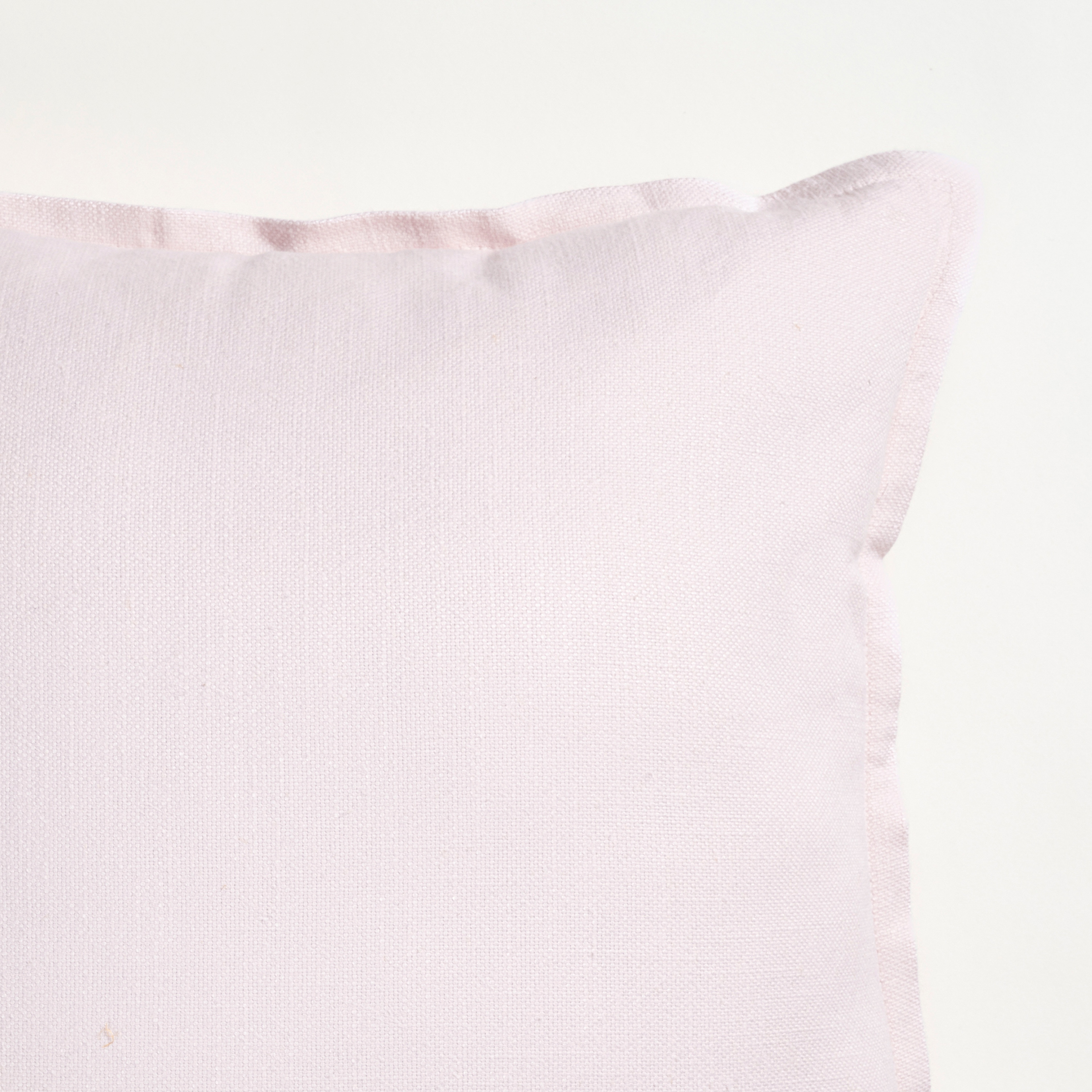 Nilüfer Şantuklu Viskon Pamuk Viskon Pamuk Dolgulu Kırlent 45x45 Cm Pembe