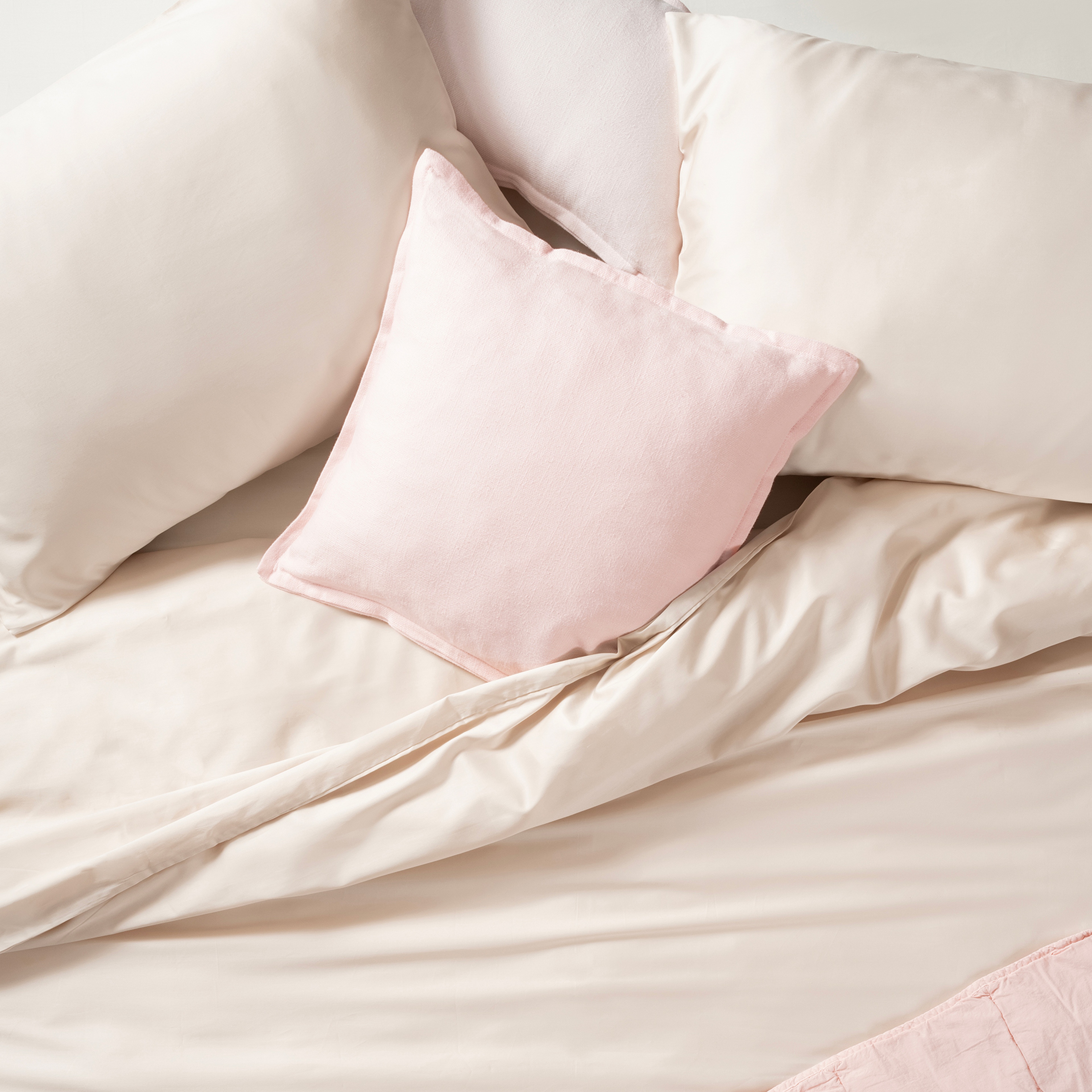 Nilüfer Şantuklu Viskon Pamuk Viskon Pamuk Dolgulu Kırlent 45x45 Cm Pembe