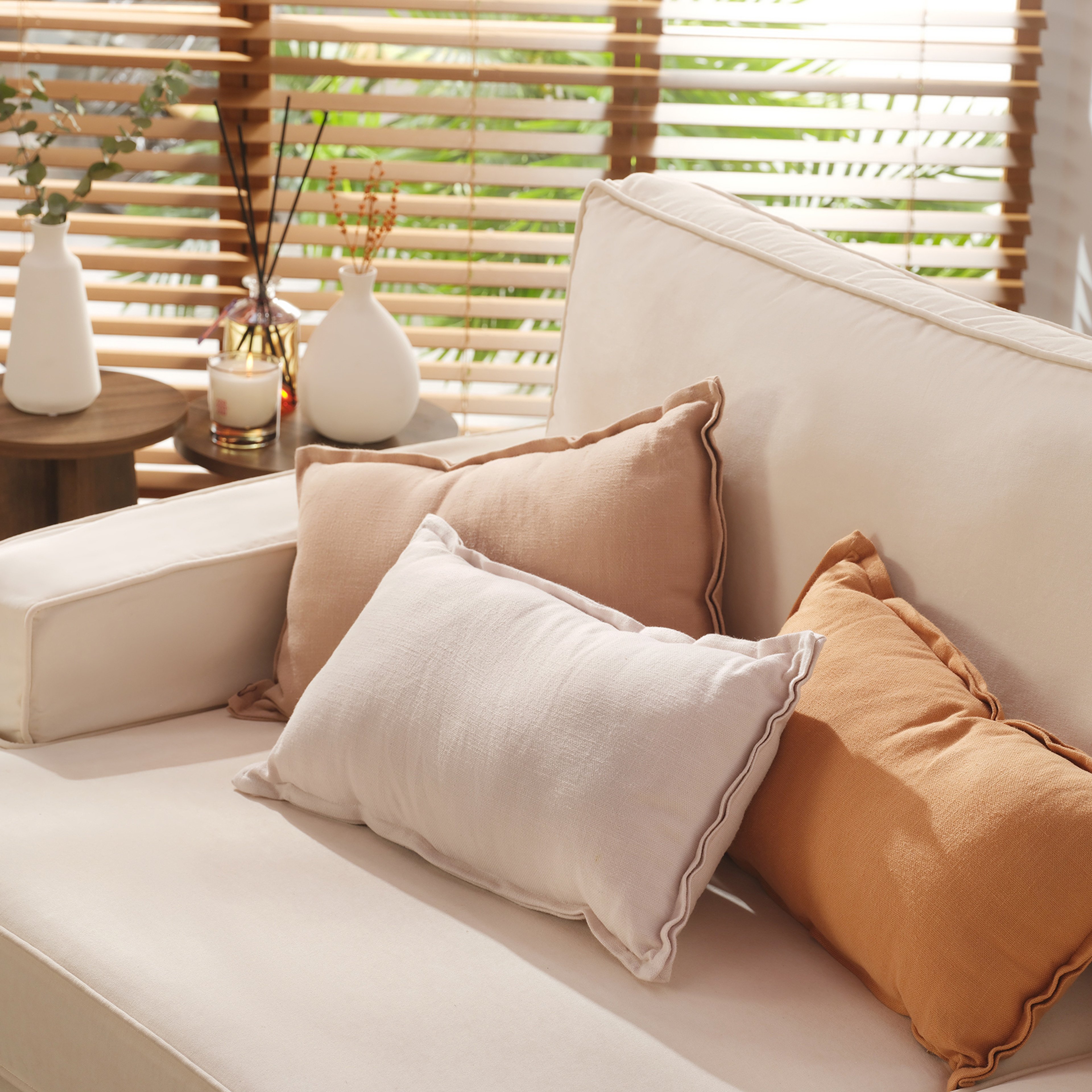 Nilüfer Şantuklu Viskon Pamuk Viskon Pamuk Dolgulu Kırlent 30x50 Cm Krem