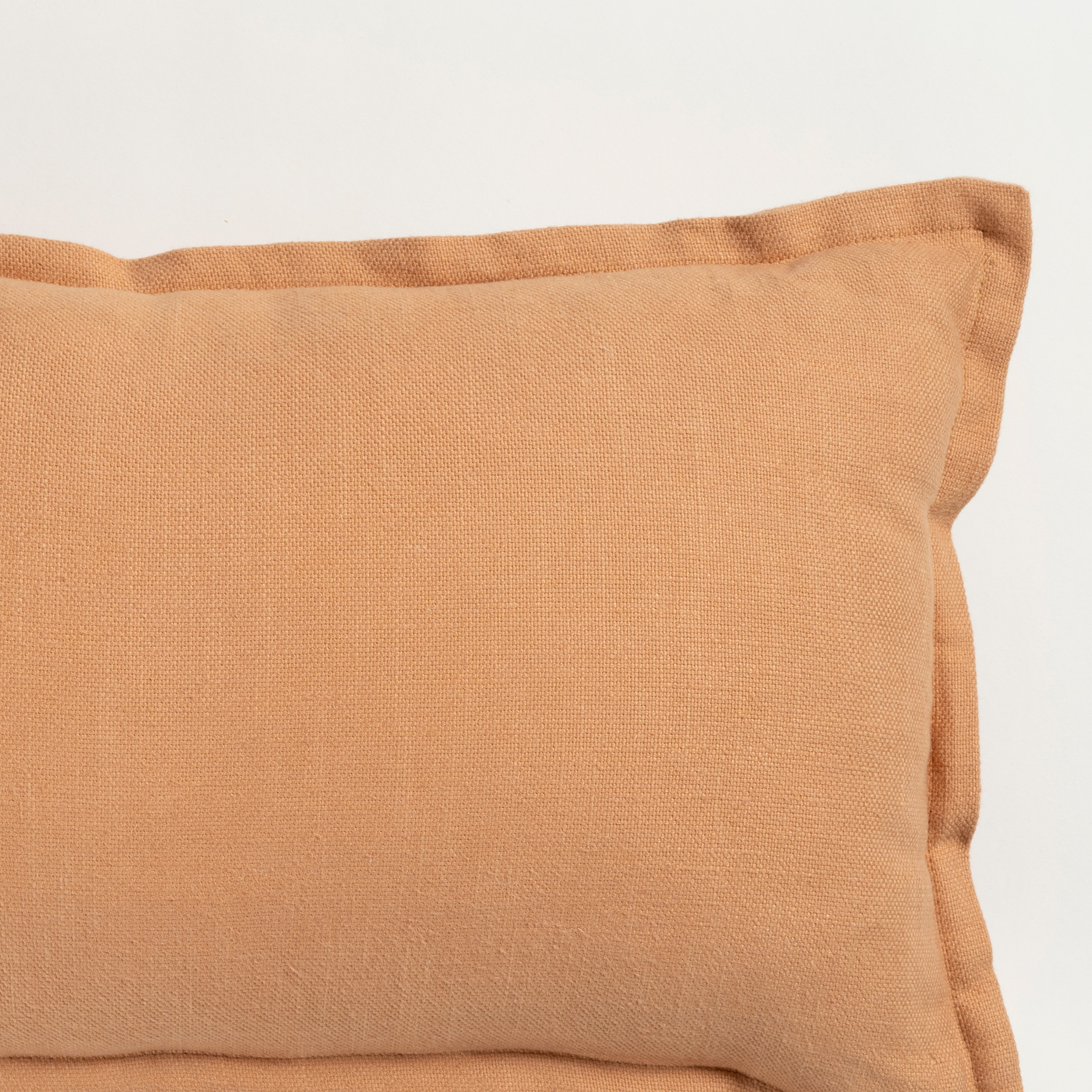 Nilüfer Şantuklu Viskon Pamuk Viskon Pamuk Dolgulu Kırlent 30x50 Cm Tarçın