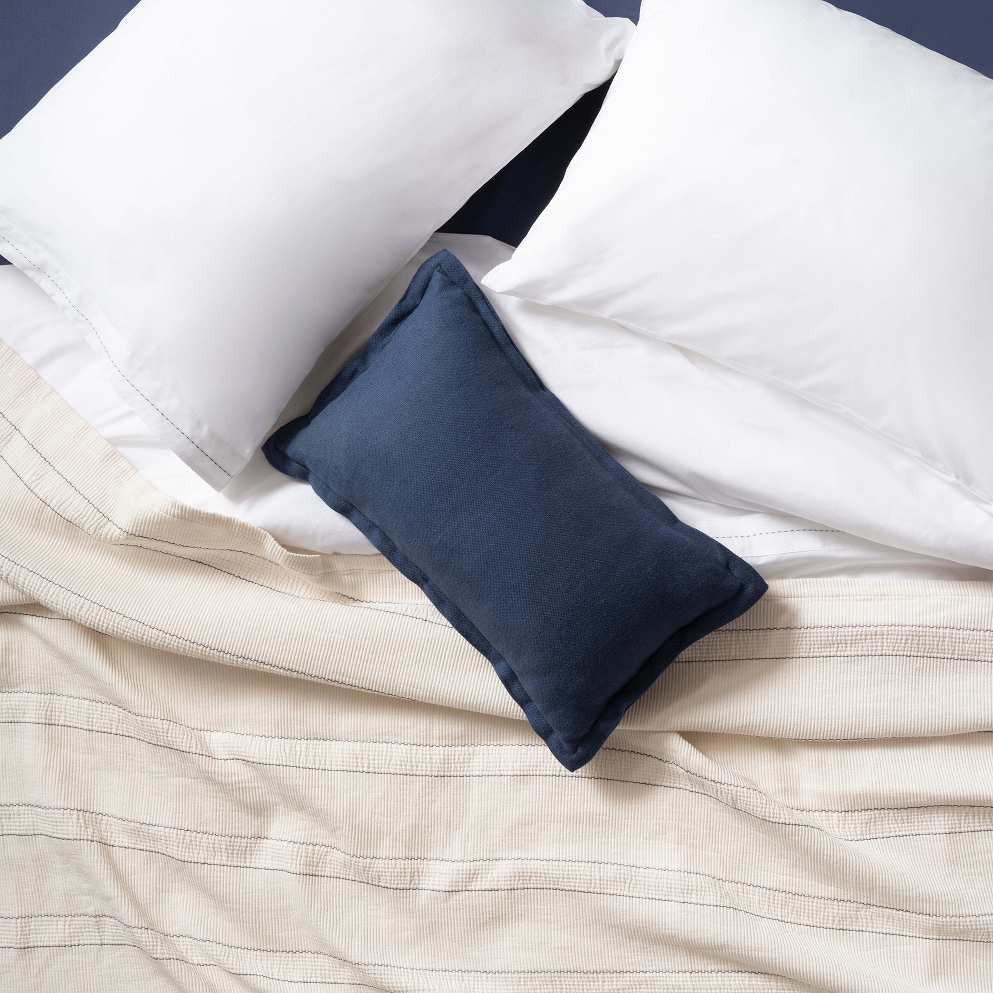 Nilüfer Şantuklu Viskon Pamuk Viskon Pamuk Dolgulu Kırlent 30x50 Cm Lacivert