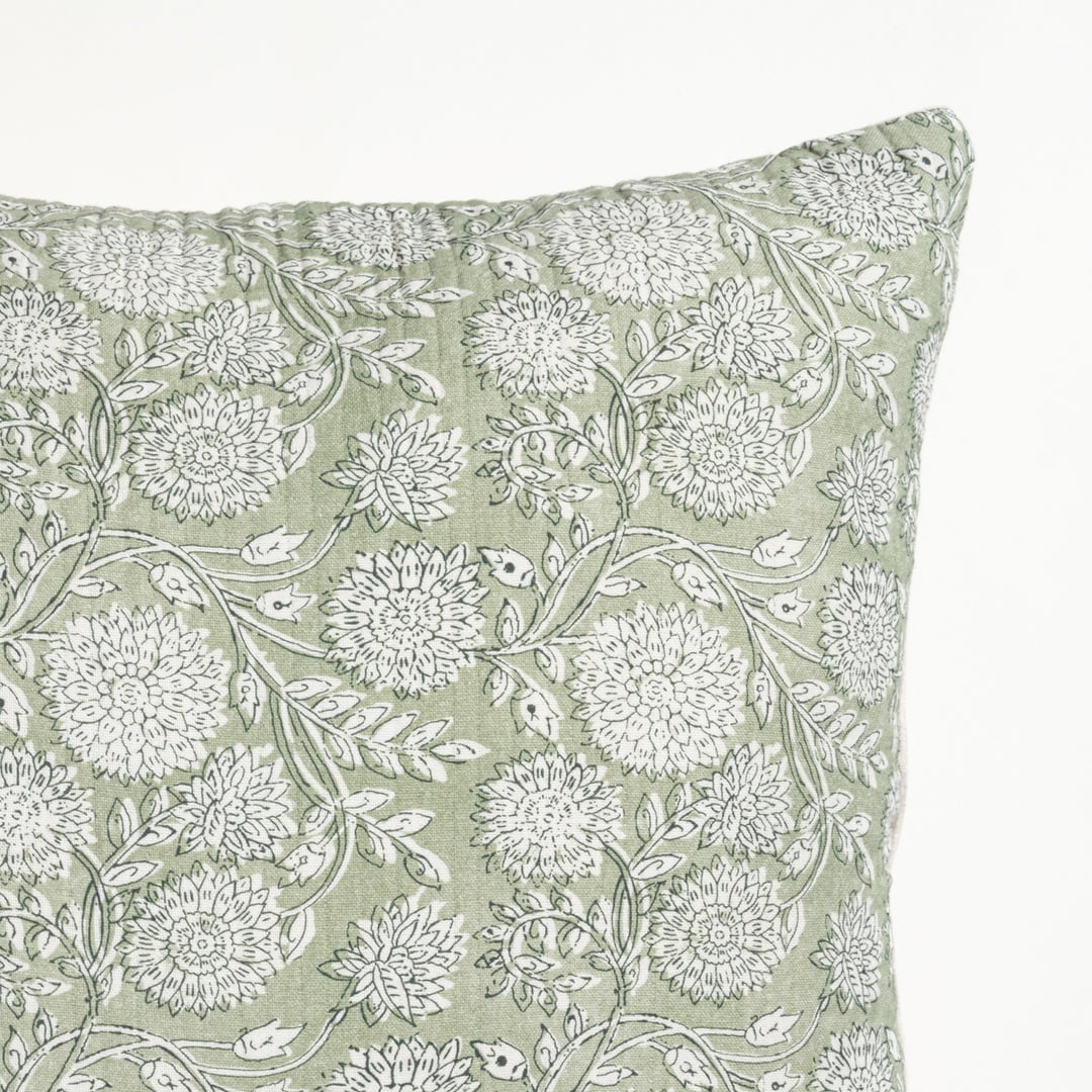 Nilüfer Baskılı Pamuk %100 Pamuk Dolgulu Kırlent 55x55 Cm Yeşil