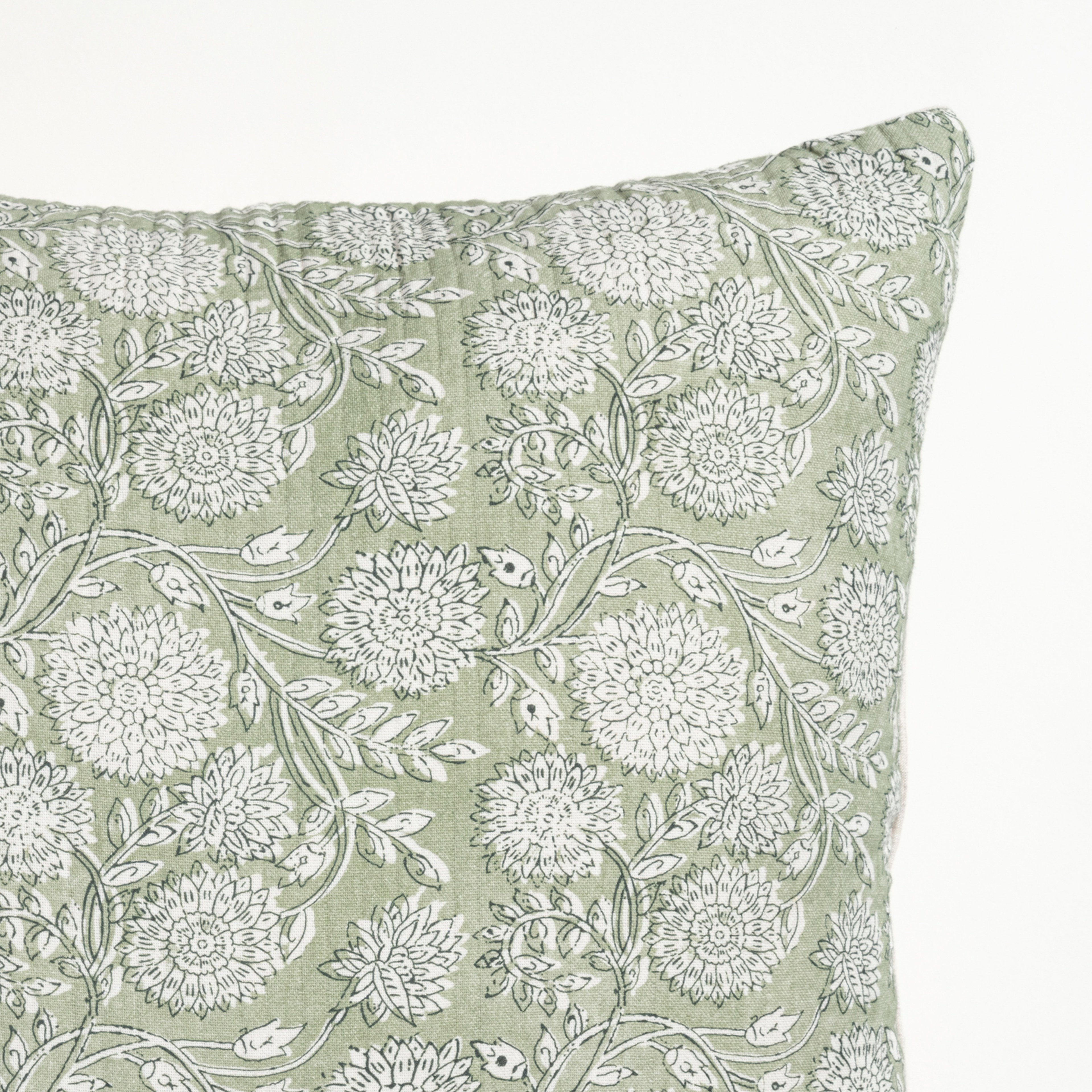 Nilüfer Baskılı Pamuk %100 Pamuk Dolgulu Kırlent 55x55 Cm Yeşil