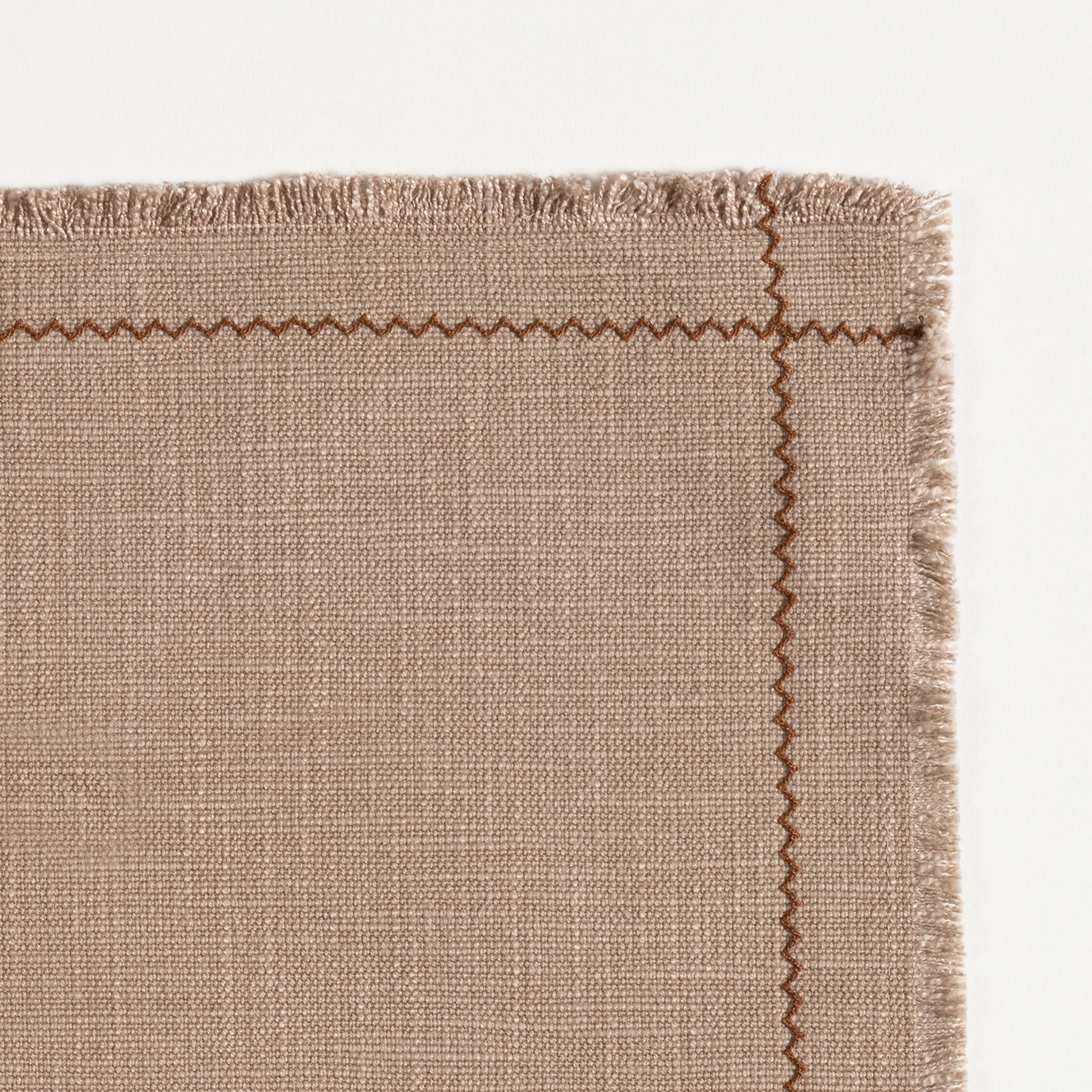 Nilüfer Nakışlı Pamuk Pamuk Viskon Amerikan Servis 35x50 Cm Bej