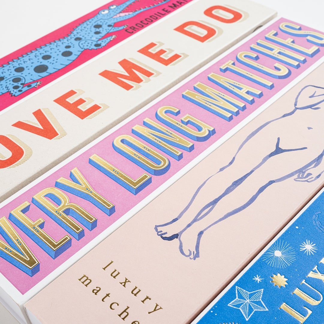 Love Me Do Ahşap Kibrit Hediyelik Eşya 29x60x3 Cm Renkli