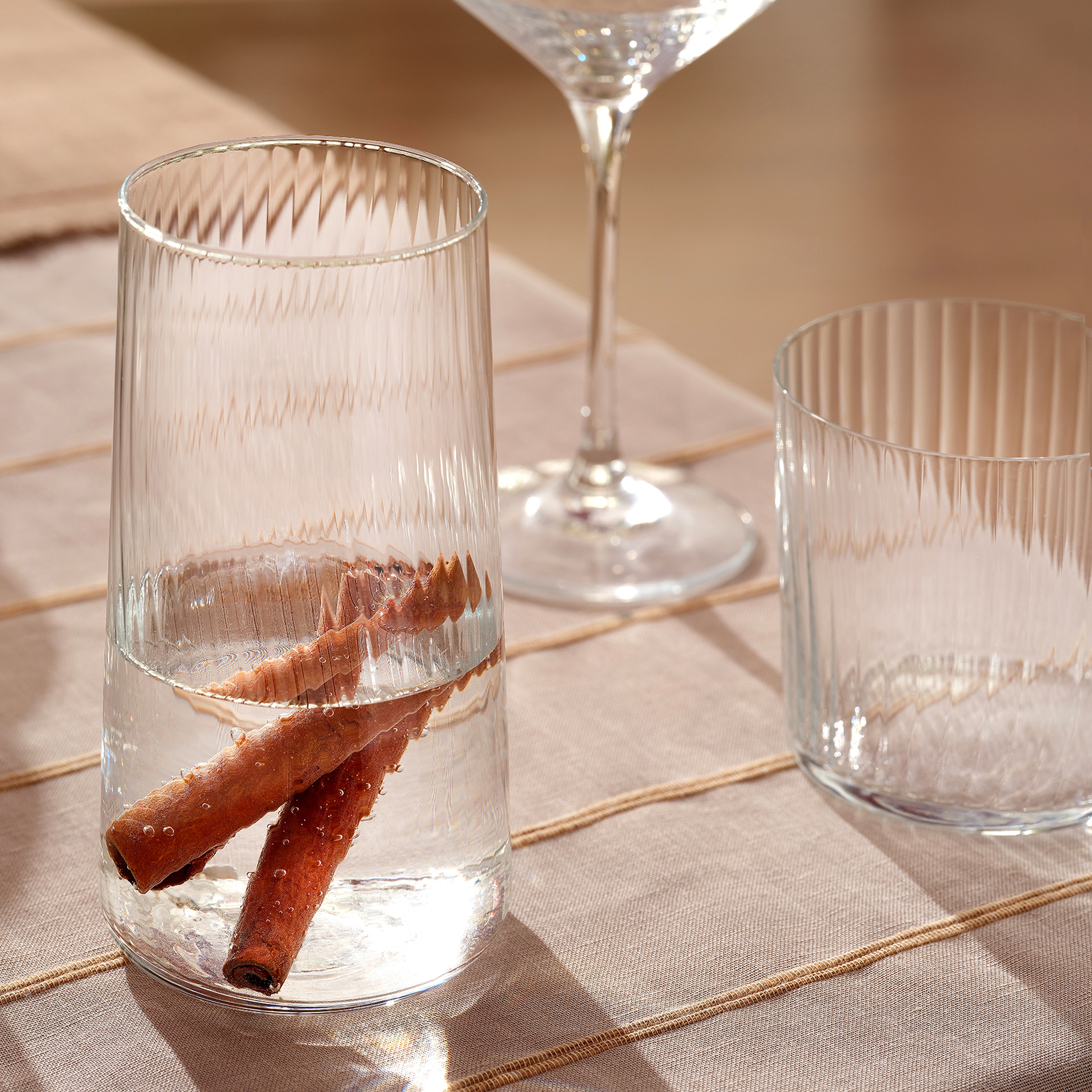 Poznan Cam Meşrubat Bardağı 540 Ml Şeffaf