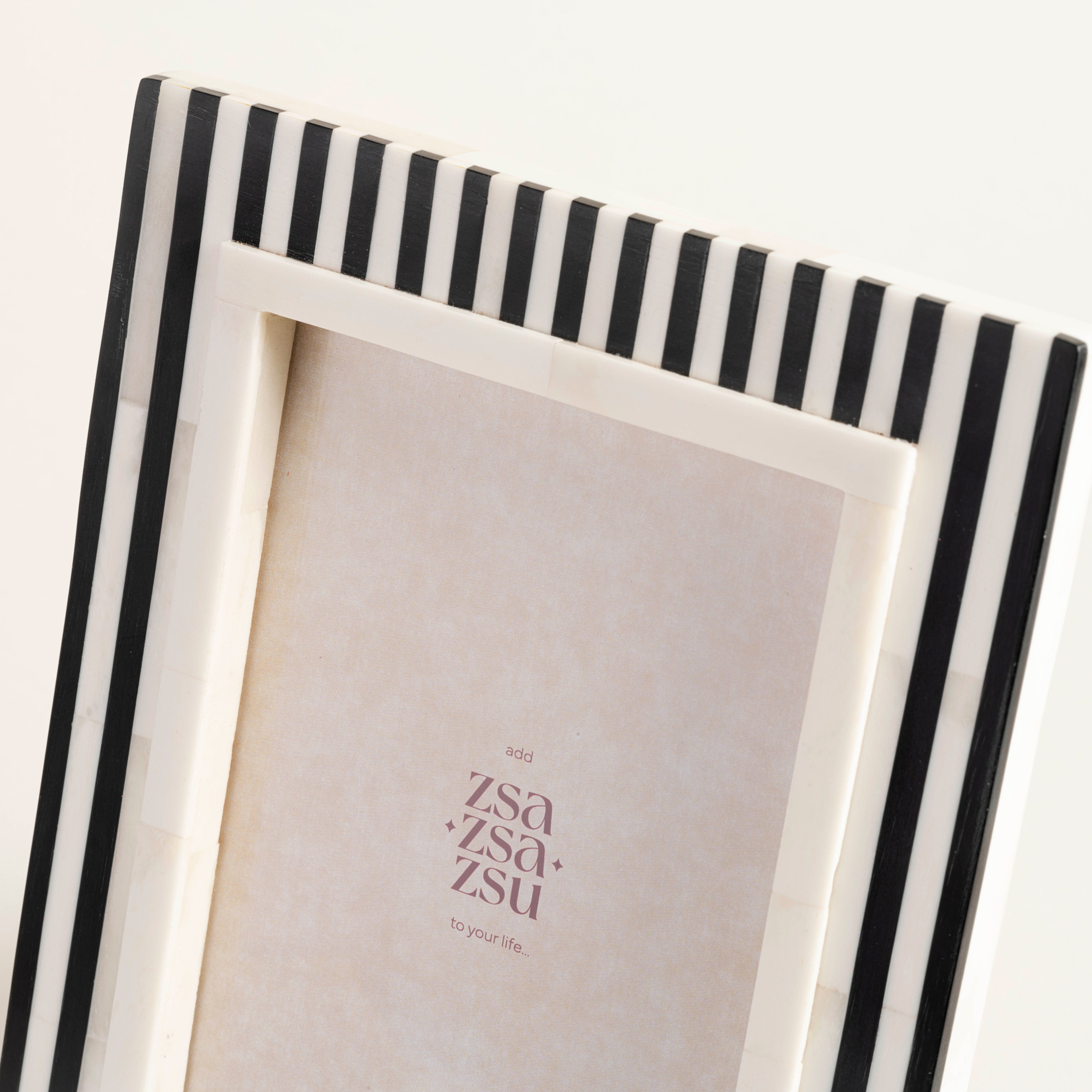 Jewar Kemik - Reçine - Mdf Çerçeve 18.8x24x2 Cm Sıyah - Beyaz