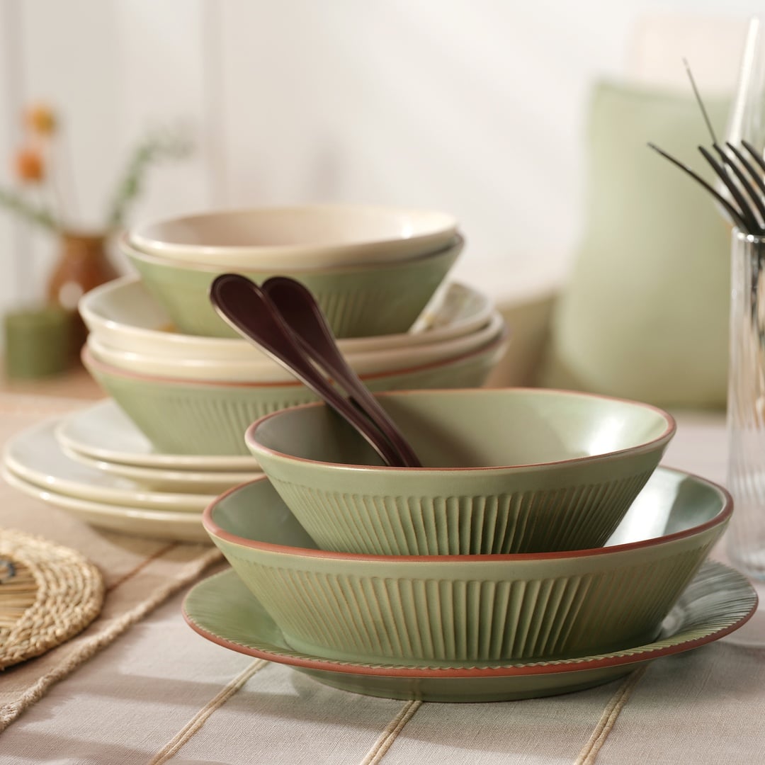 Lılıng Renkli Kil Çukur Tabak 20 Cm Yeşil