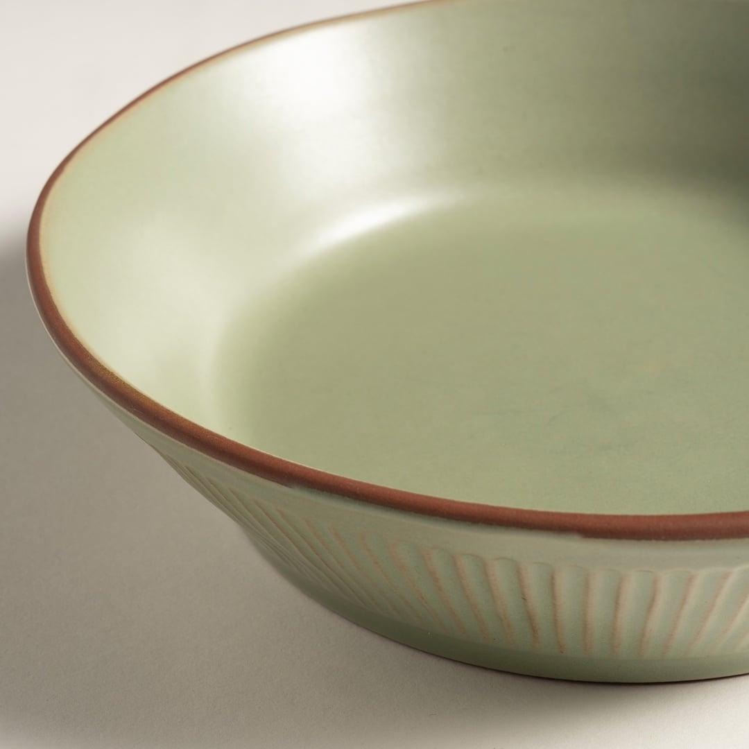 Lılıng Renkli Kil Çukur Tabak 20 Cm Yeşil