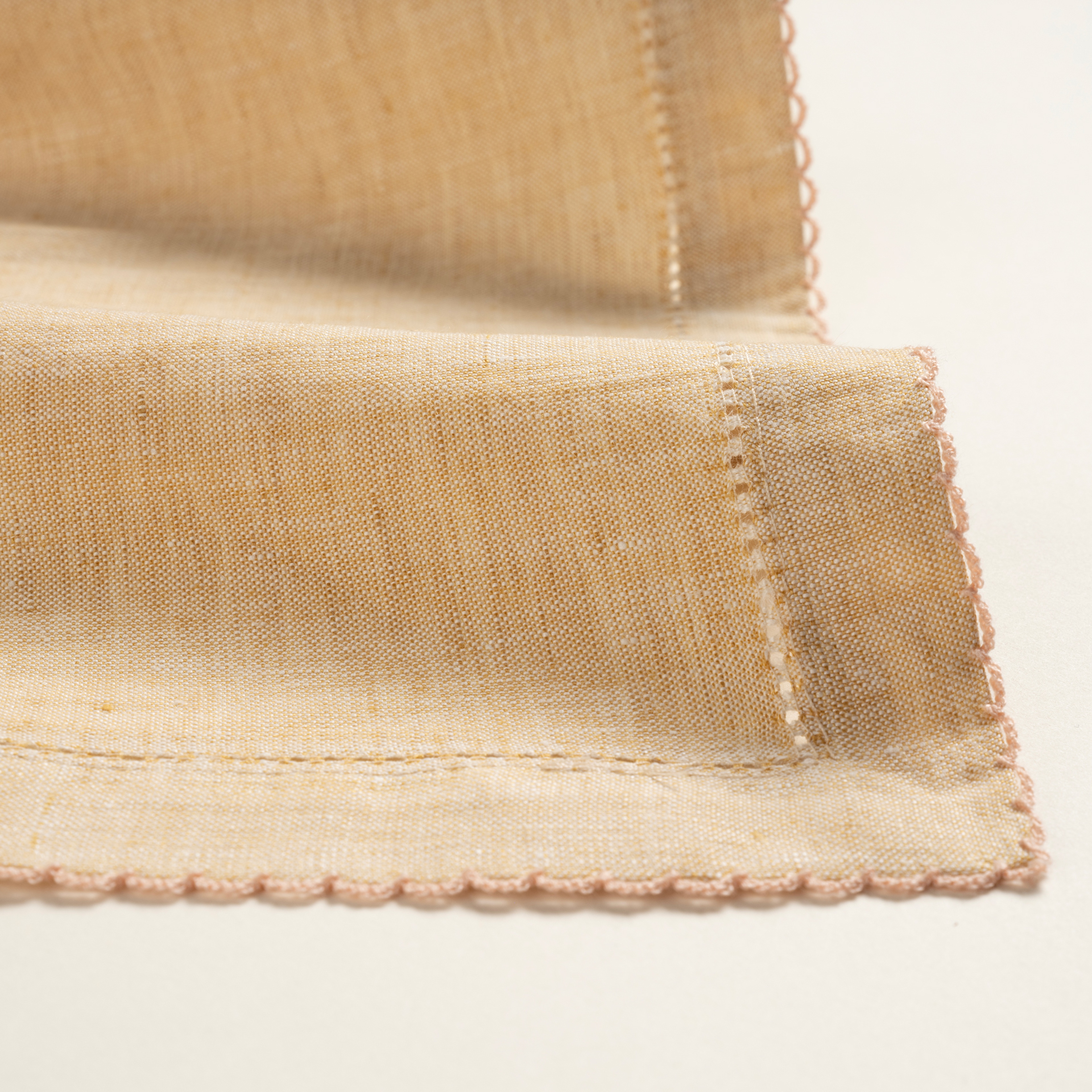 Nilüfer Nakışlı Kroşetalı Keten %100 Keten Peçete 45x45 Cm Bej