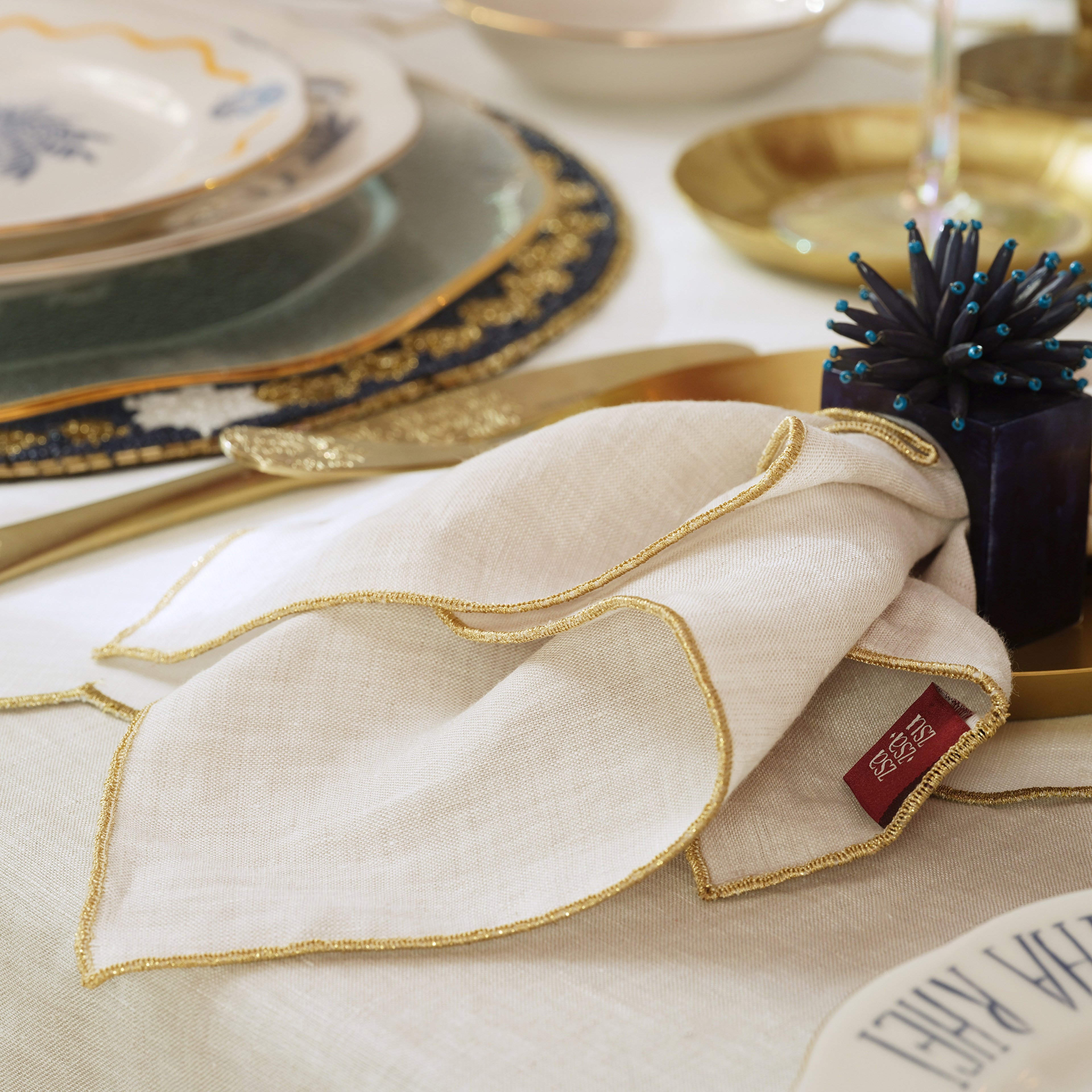 Nilüfer Overloklu Keten %100 Keten Peçete 40x40 Cm Bej