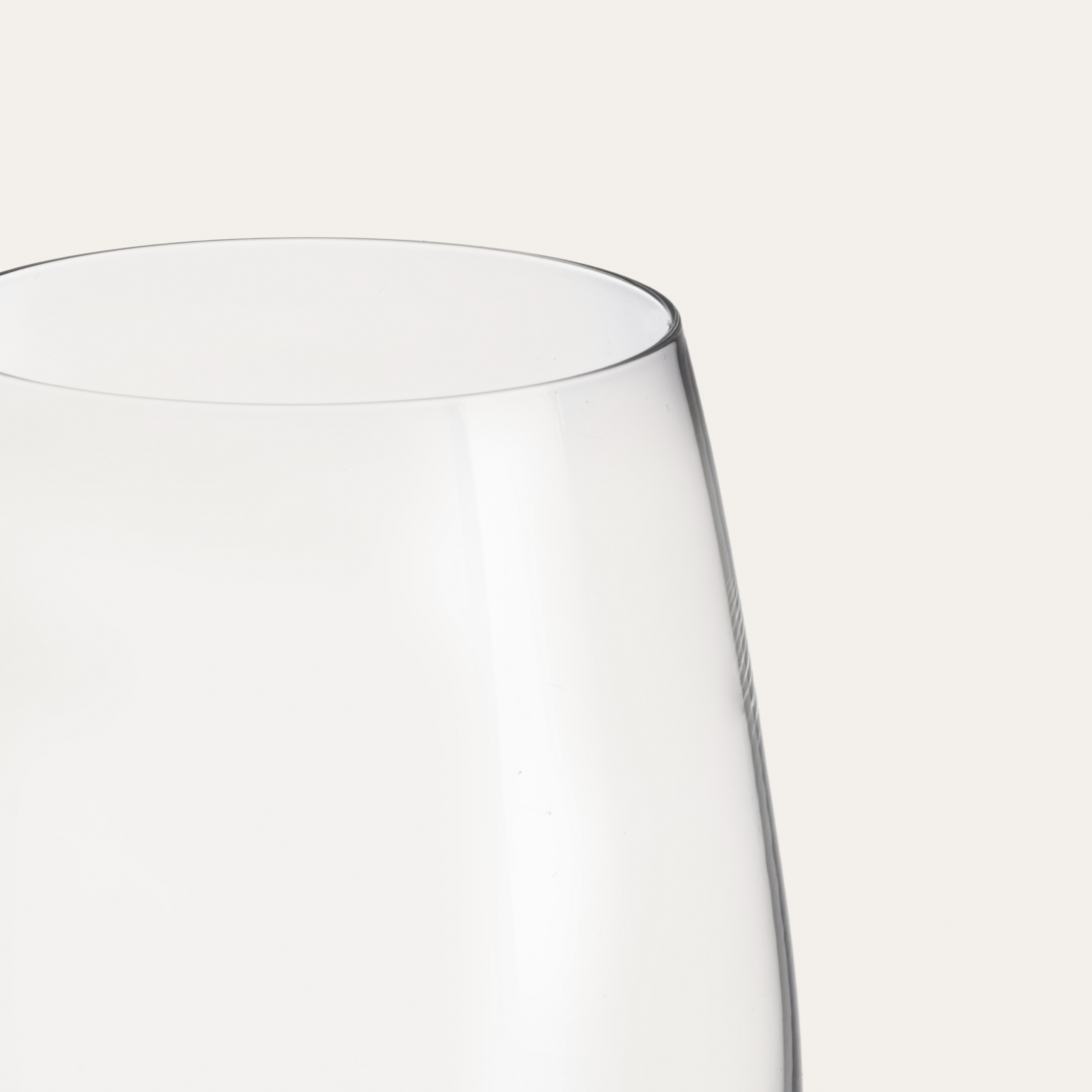 Poznan Cam Su Bardağı 330 Ml Şeffaf