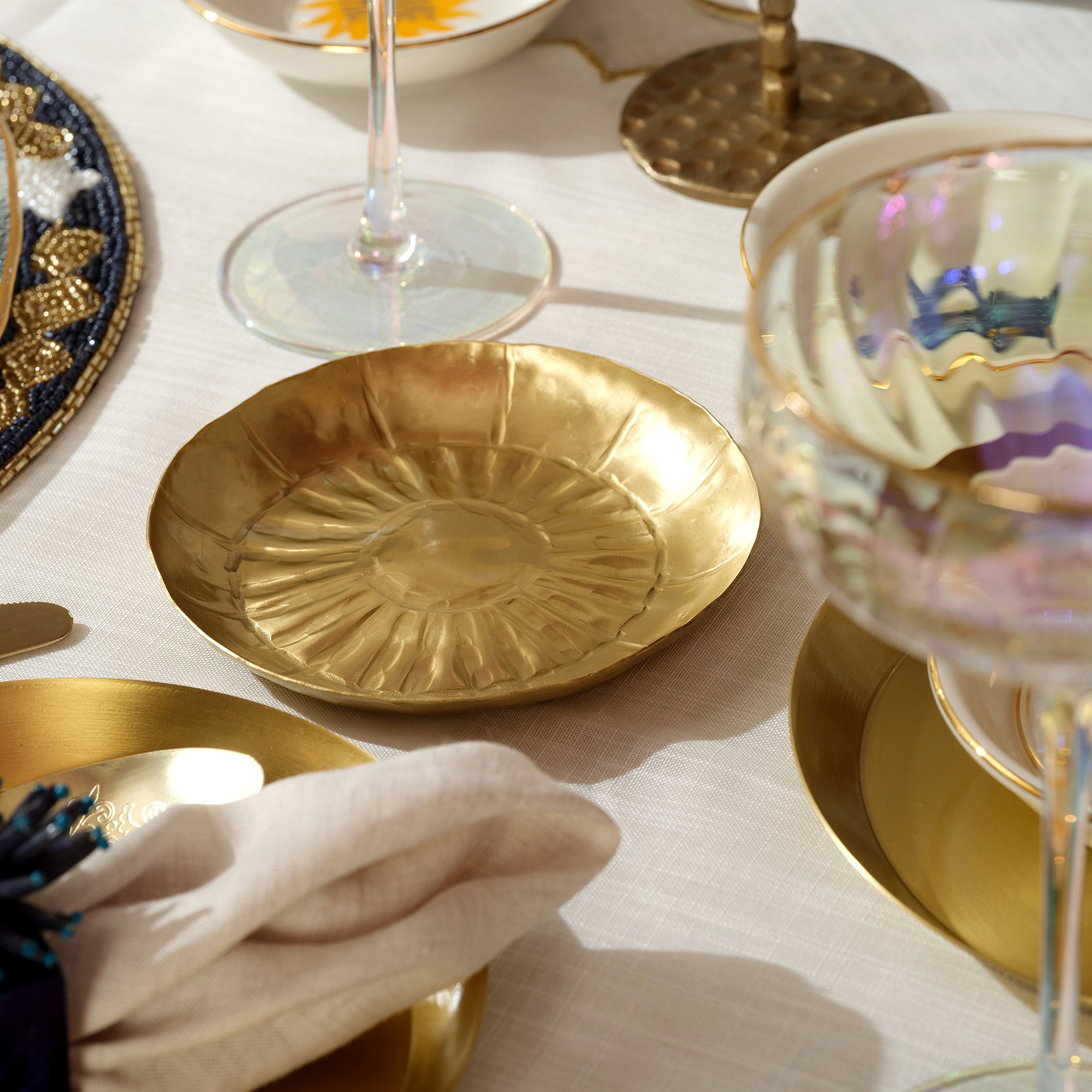 Lotus Pirinç Dekoratif Obje 13x13 Cm Gold