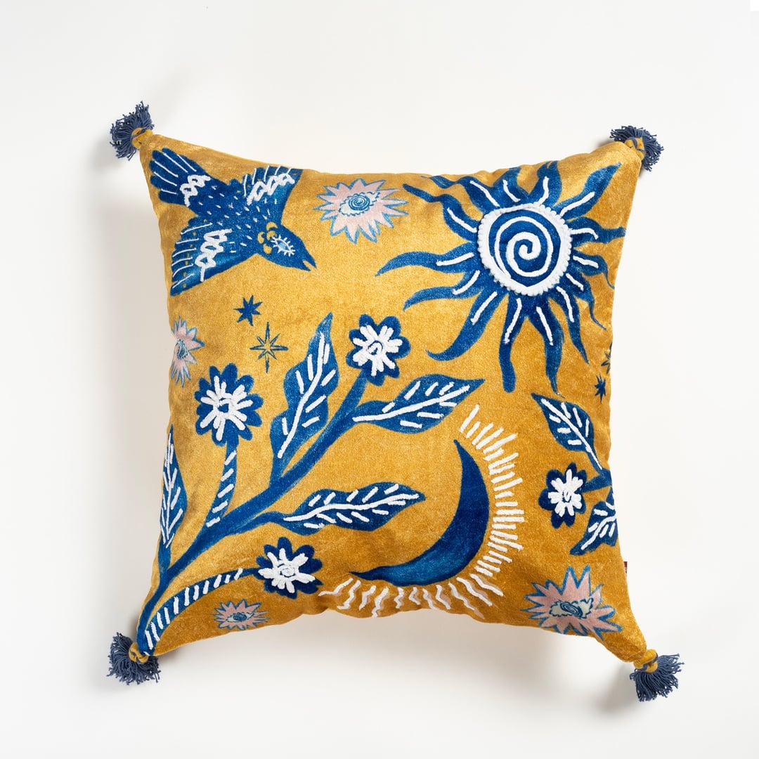 Ghunı Nakışlı Viskon Pamuk Kadife Kadife Dolgulu Kırlent 50x50 Cm Sarı