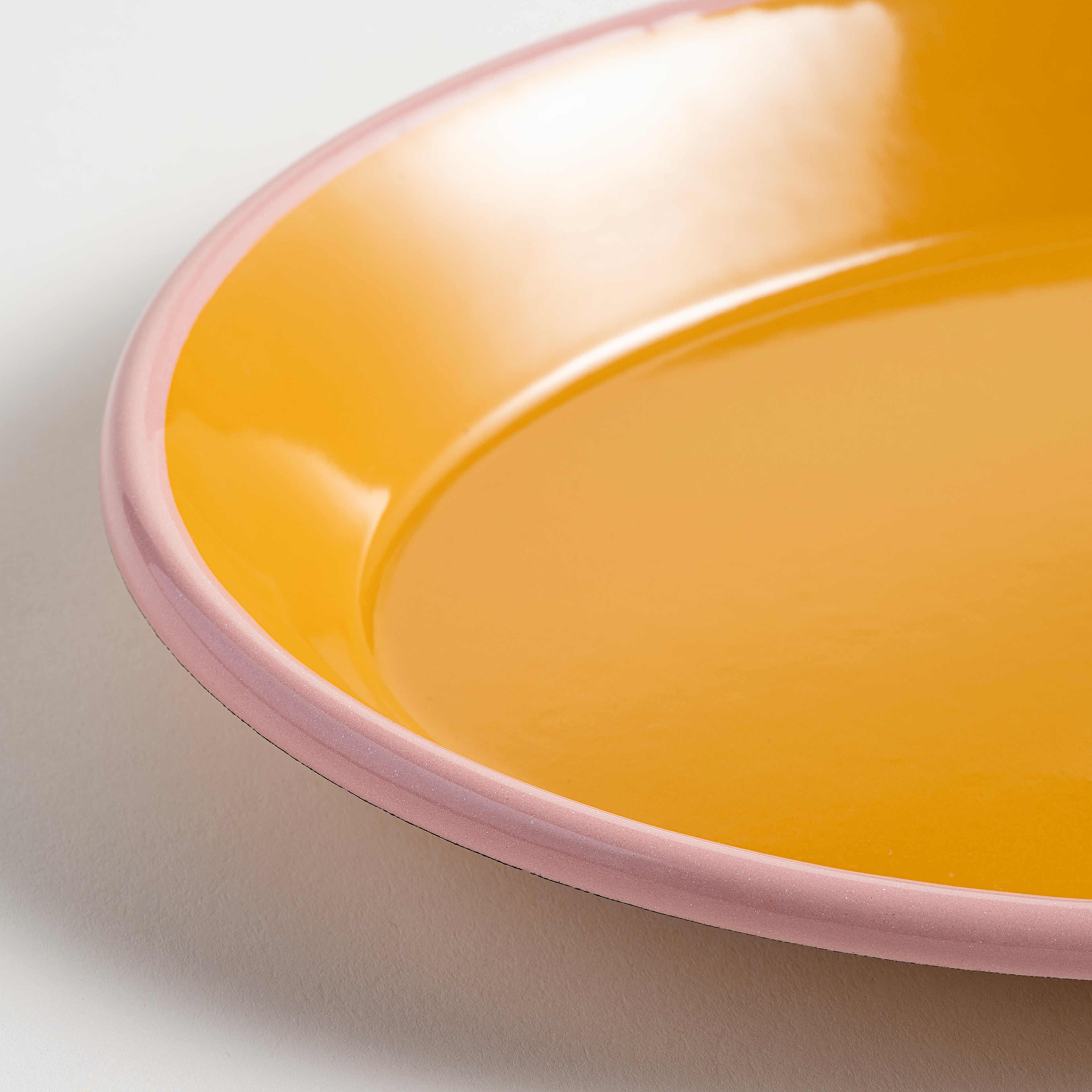 Frigya Emaye Tabak 30 Cm Altın Sarısı