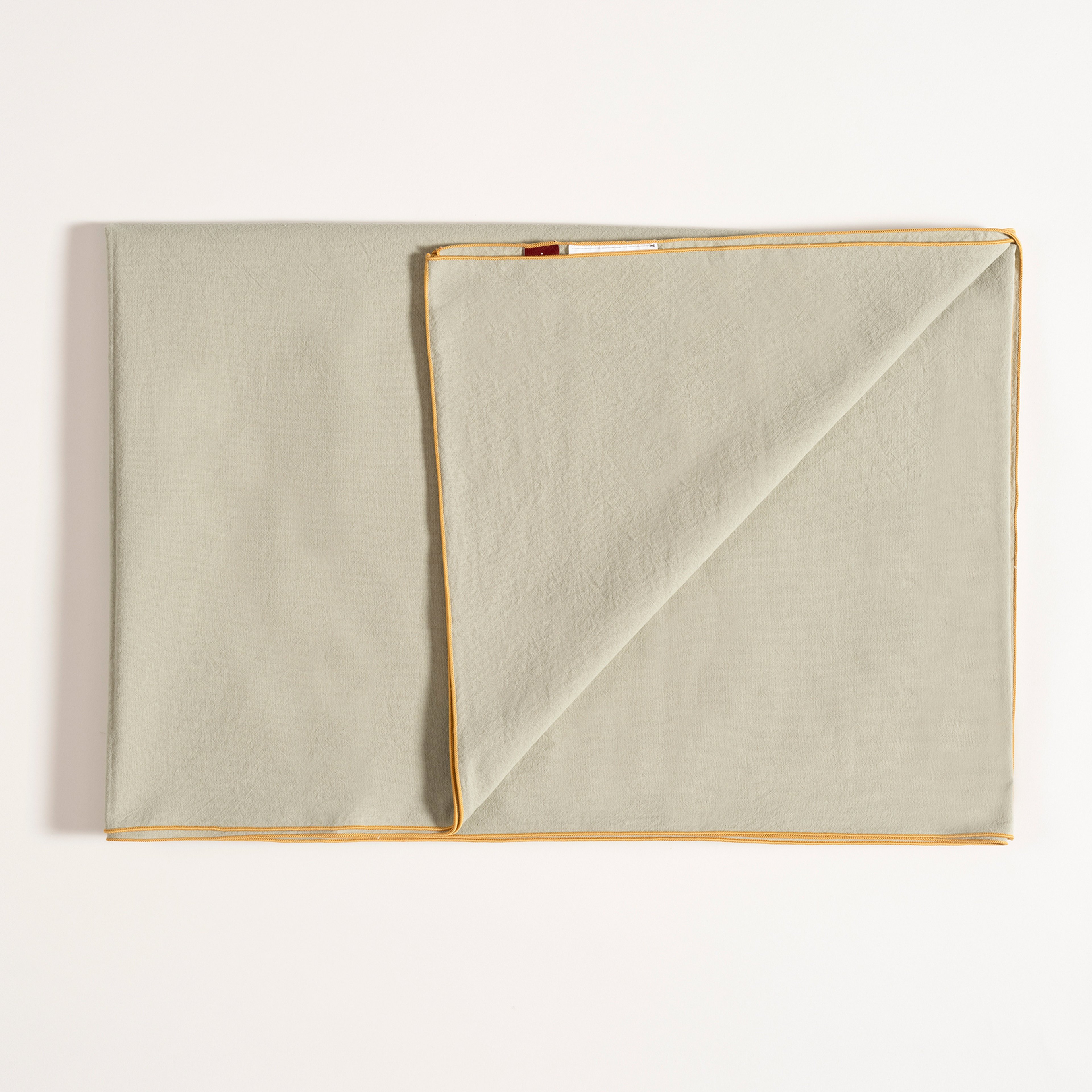 Solıd Overloklu Pamuk %100 Pamuk Masa Örtüsü 160x320 Cm Yeşil