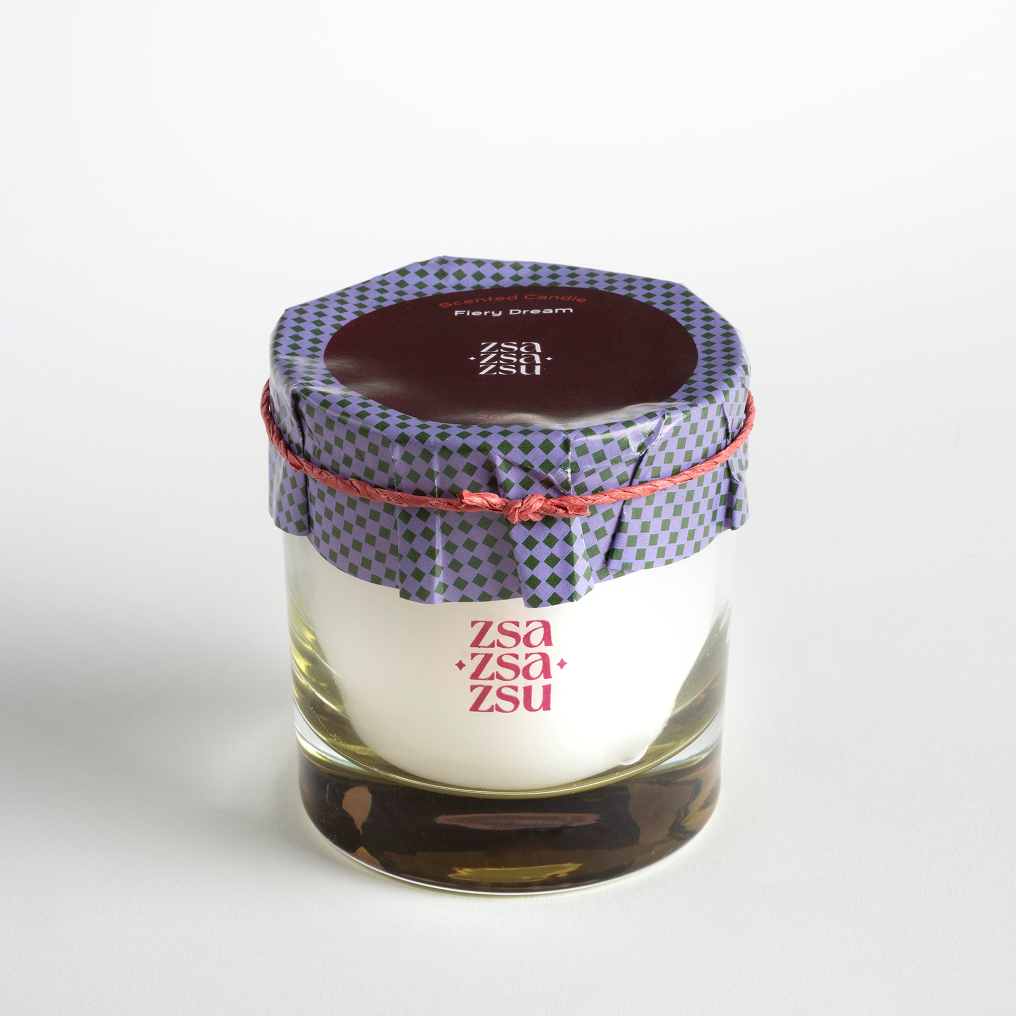 1 Parafın Kokulu Mum 200 Gr Fıery Dream