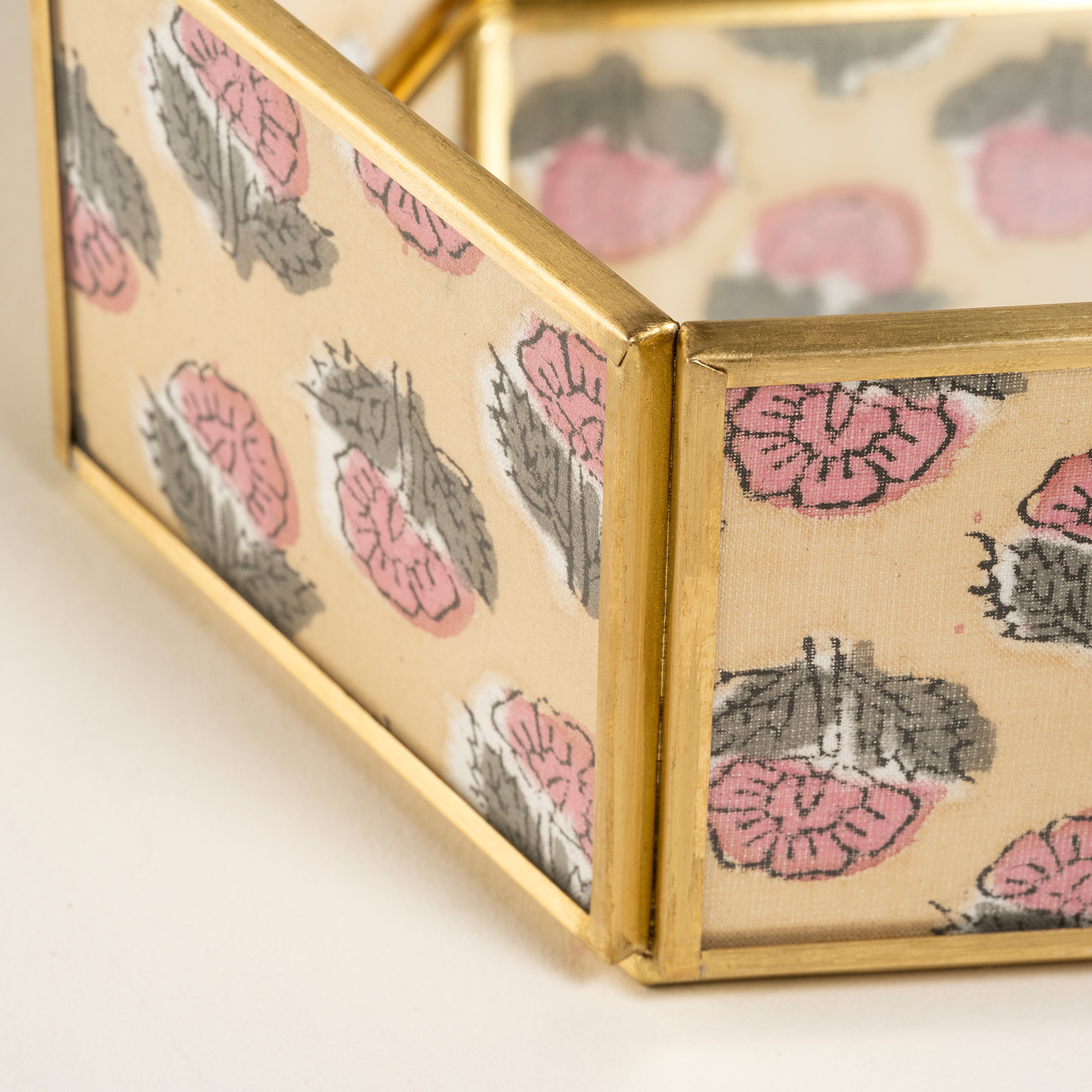 Fagu Cam Dekoratif Kutu 17x15x6 Cm Pembe - Yeşil