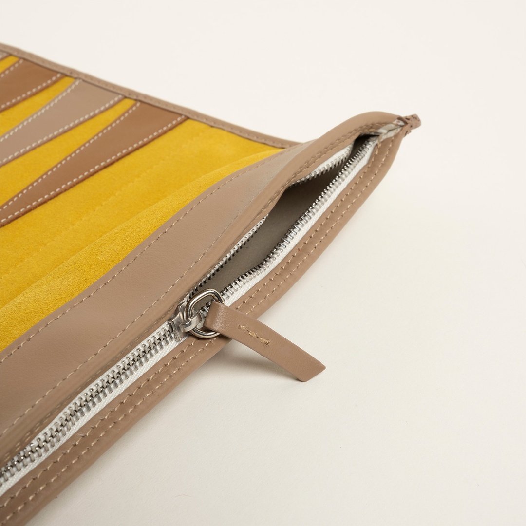 Hector Saxe Cognac Leather Tavla Hediyelik Eşya 44x30 Cm Hardal